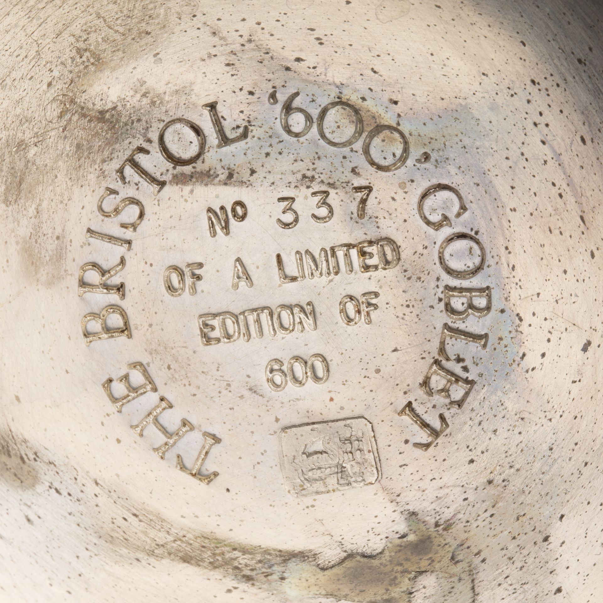 Stuart Devlin (1931-2018) cased silver and silver gilt 'Bristol 600 Goblet', number 337/600, with - Image 5 of 5