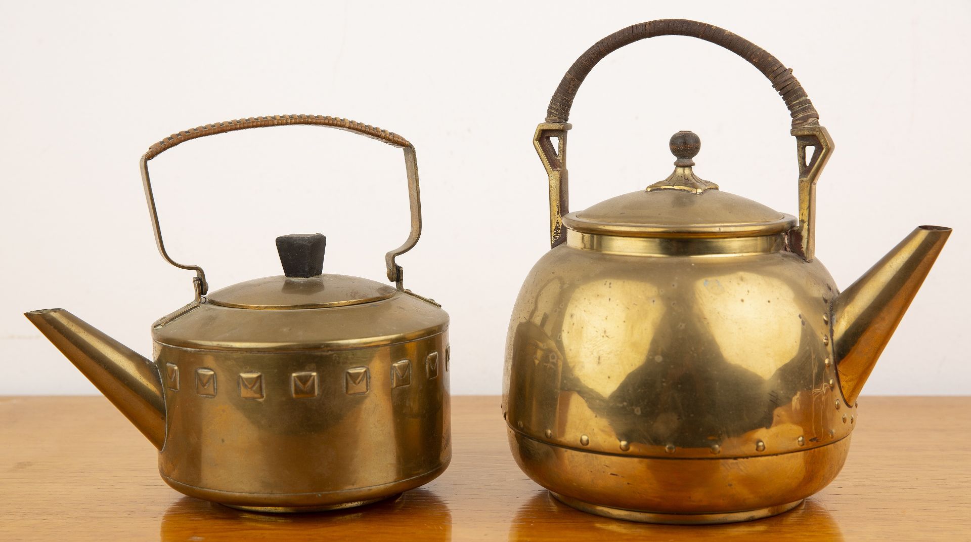 In the manner of WMF (Württembergische Machin Fabrik) two Secessionist style brass kettles or - Image 2 of 2