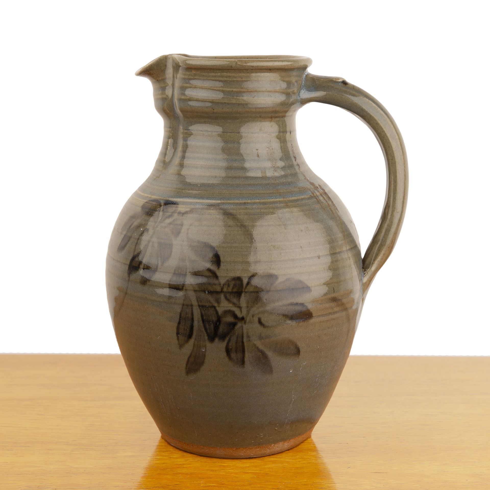 Winchcombe Pottery large jug, decorated with flowers, impressed seal mark to the footrim, 31cm - Bild 4 aus 5