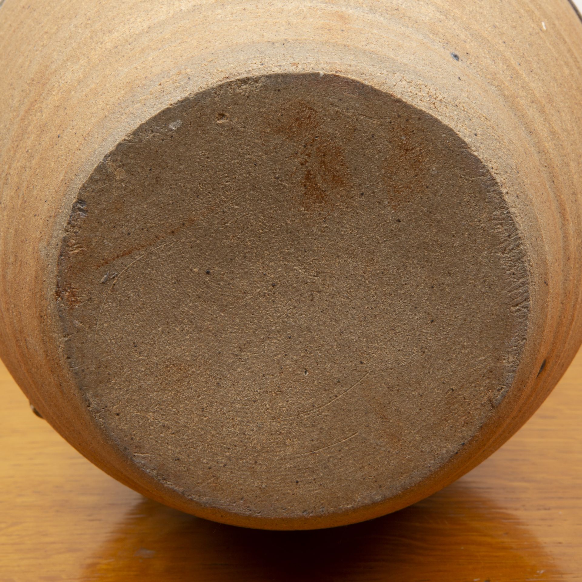 Winchcombe Pottery woodfired stoneware, large jug, with iron glaze top section, unsigned, 34cm - Bild 3 aus 3