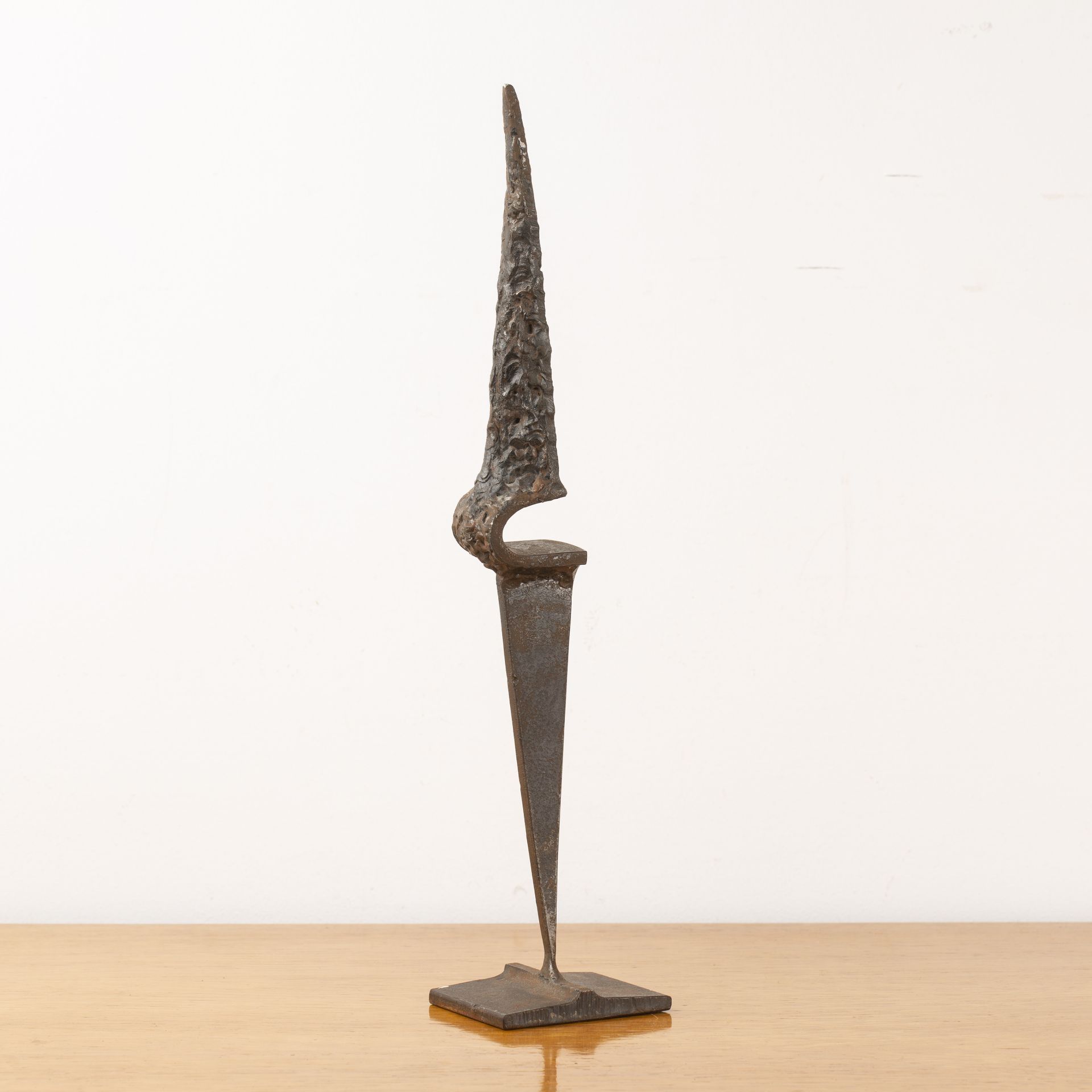 Attributed to George Pickard (1929-1993) 'Sharp point', iron sculpture, unsigned, 42cm high - Image 2 of 4