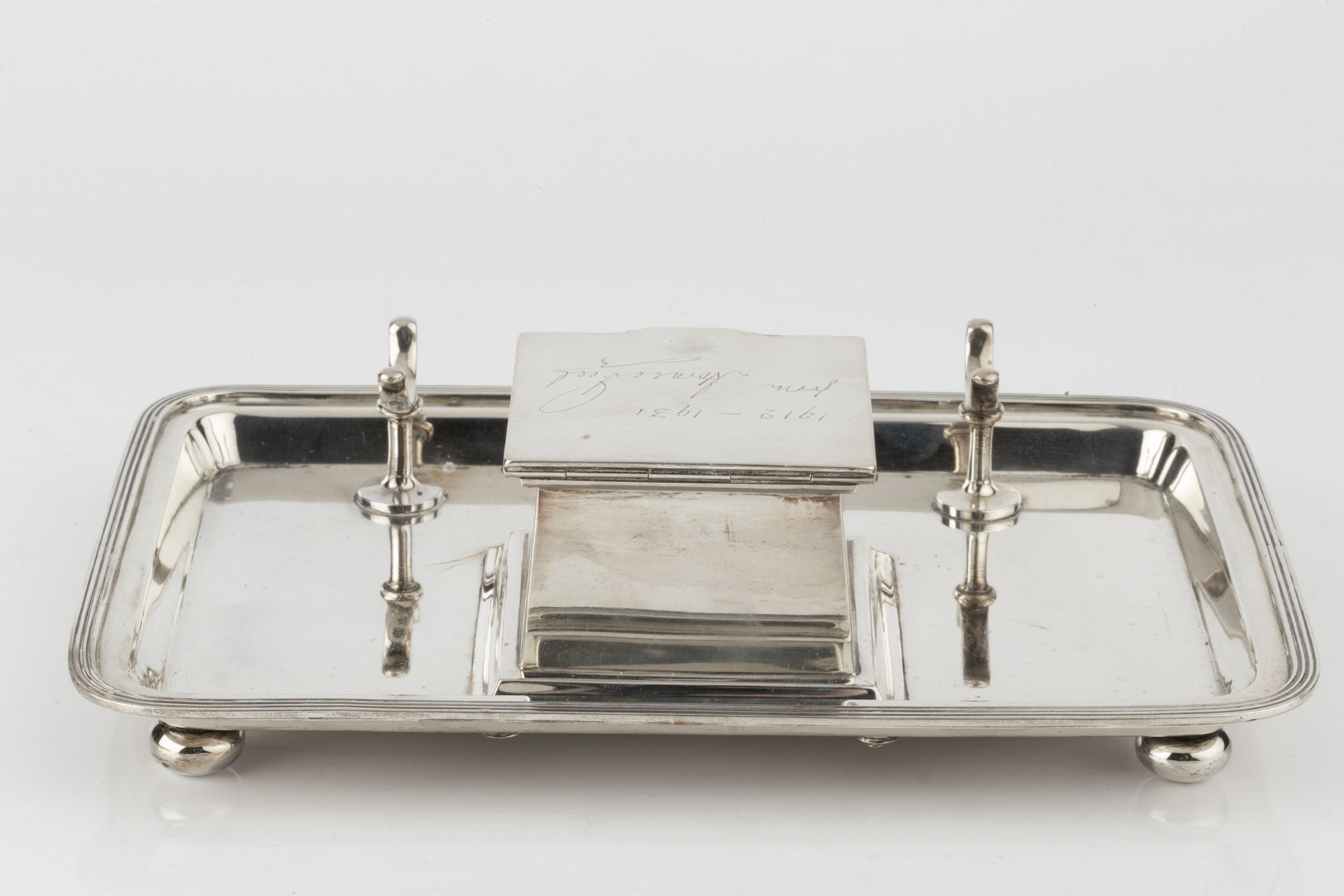 An Edwardian silver inkstand, the raised square section inkwell having hinged cover with - Image 2 of 2