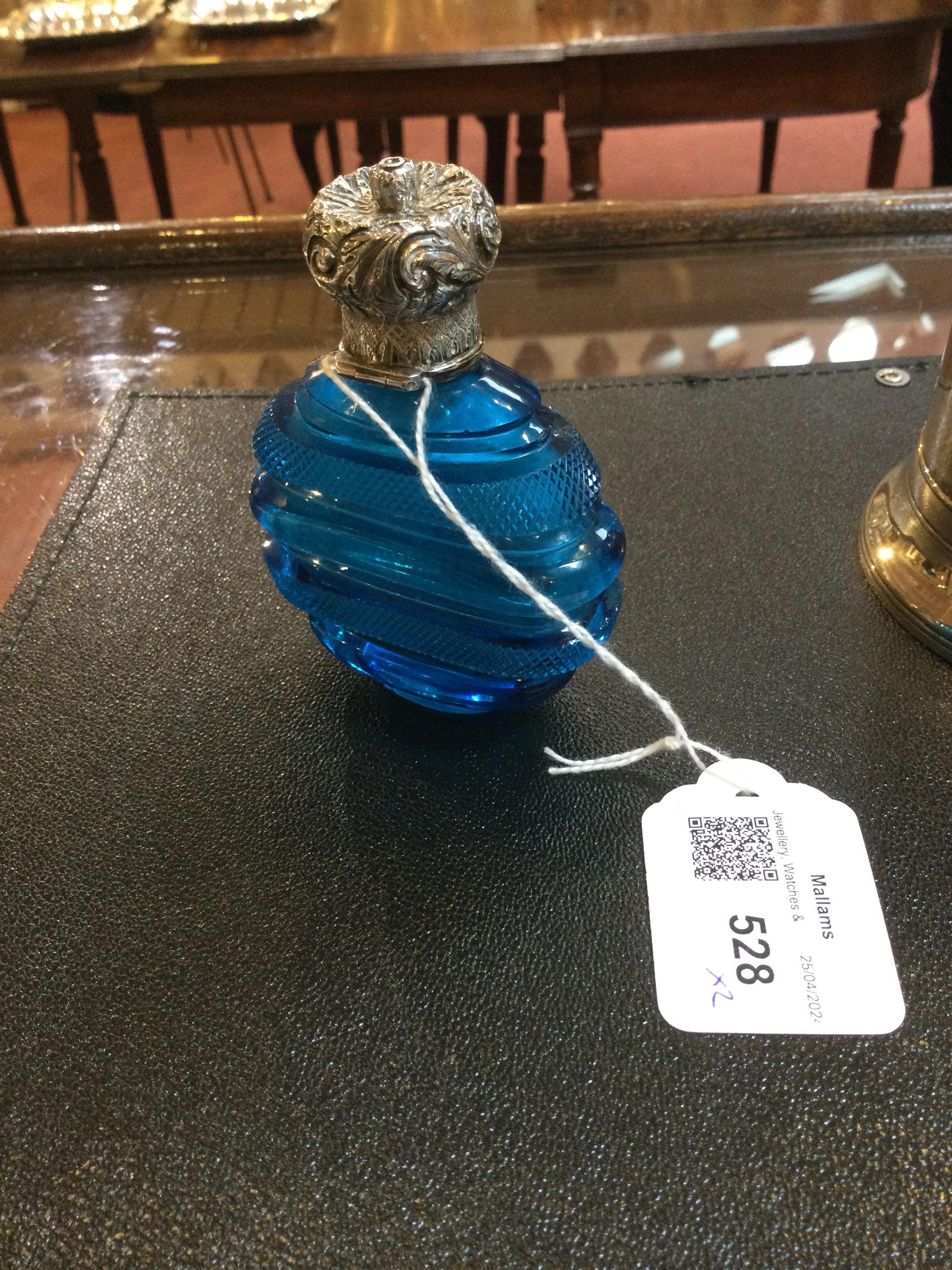A 19th century French blue glass scent bottle, of moon flask form, having bands of hobnail and slice - Image 8 of 10