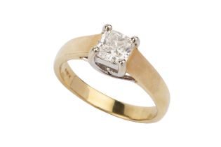A diamond solitaire ring, the cushion cut stone of approx 1.01ct, claw set to an 18ct yellow gold