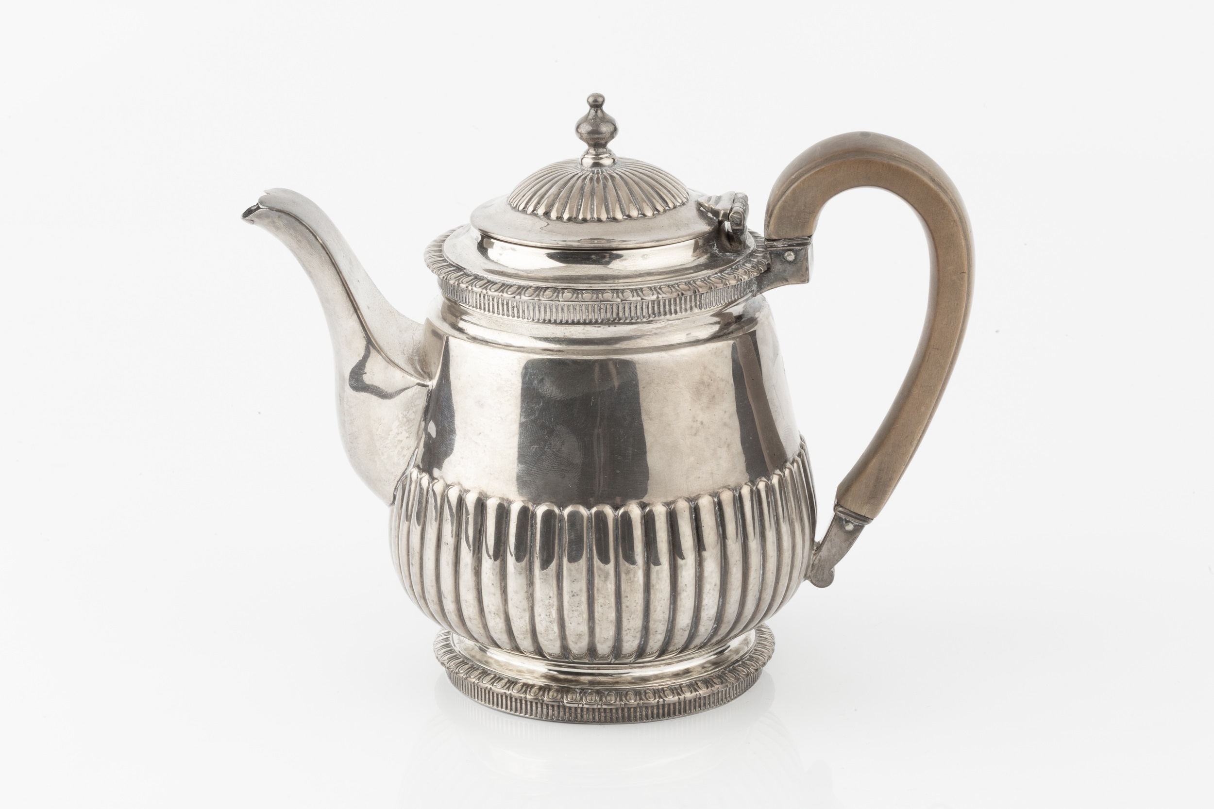 A mid Victorian silver bachelor's teapot, with gadrooned borders and part lobed decoration, having - Image 3 of 3