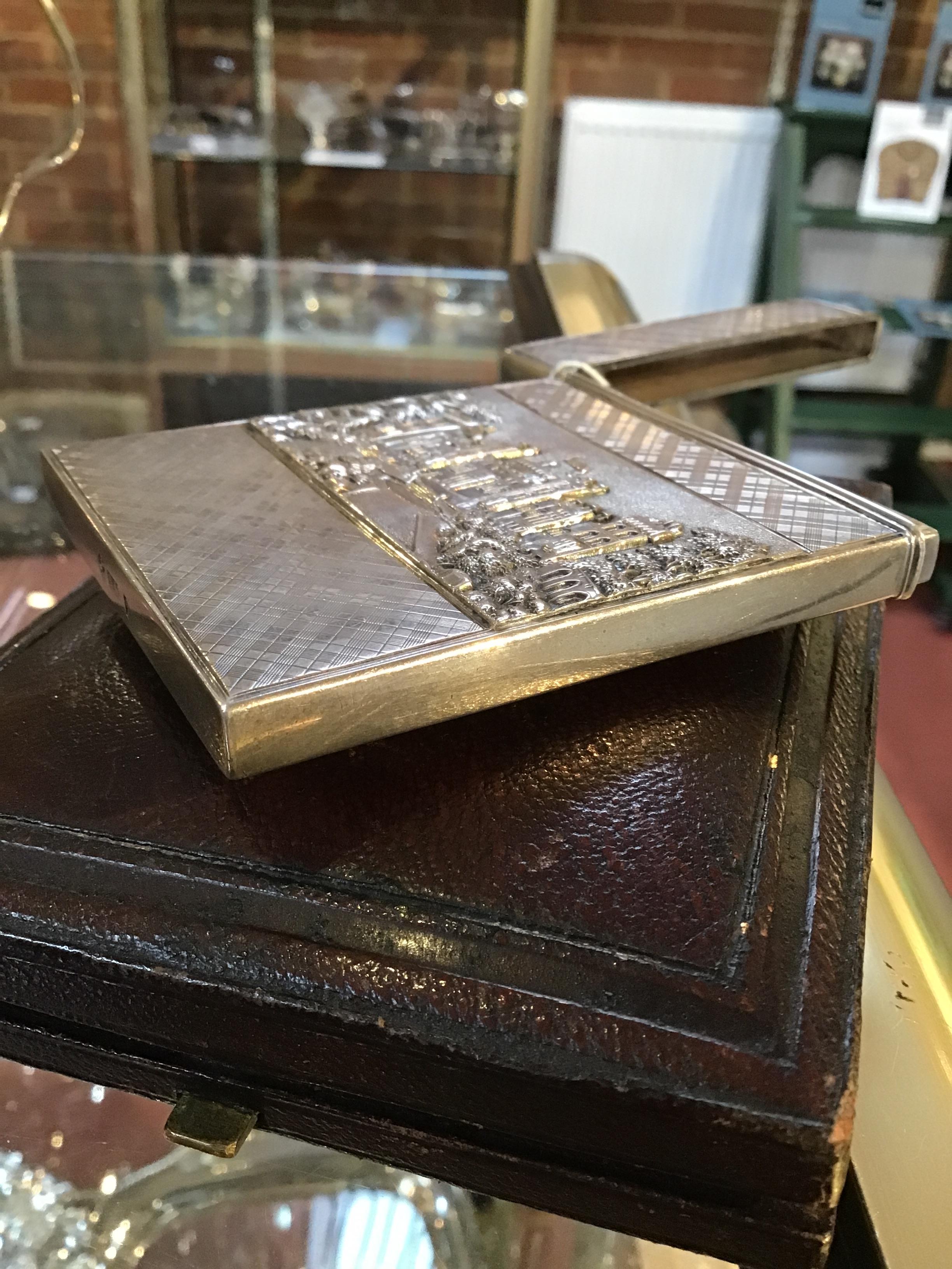 An early Victorian silver castle top card case, depicting a view of Windsor Castle to one side and - Bild 10 aus 13