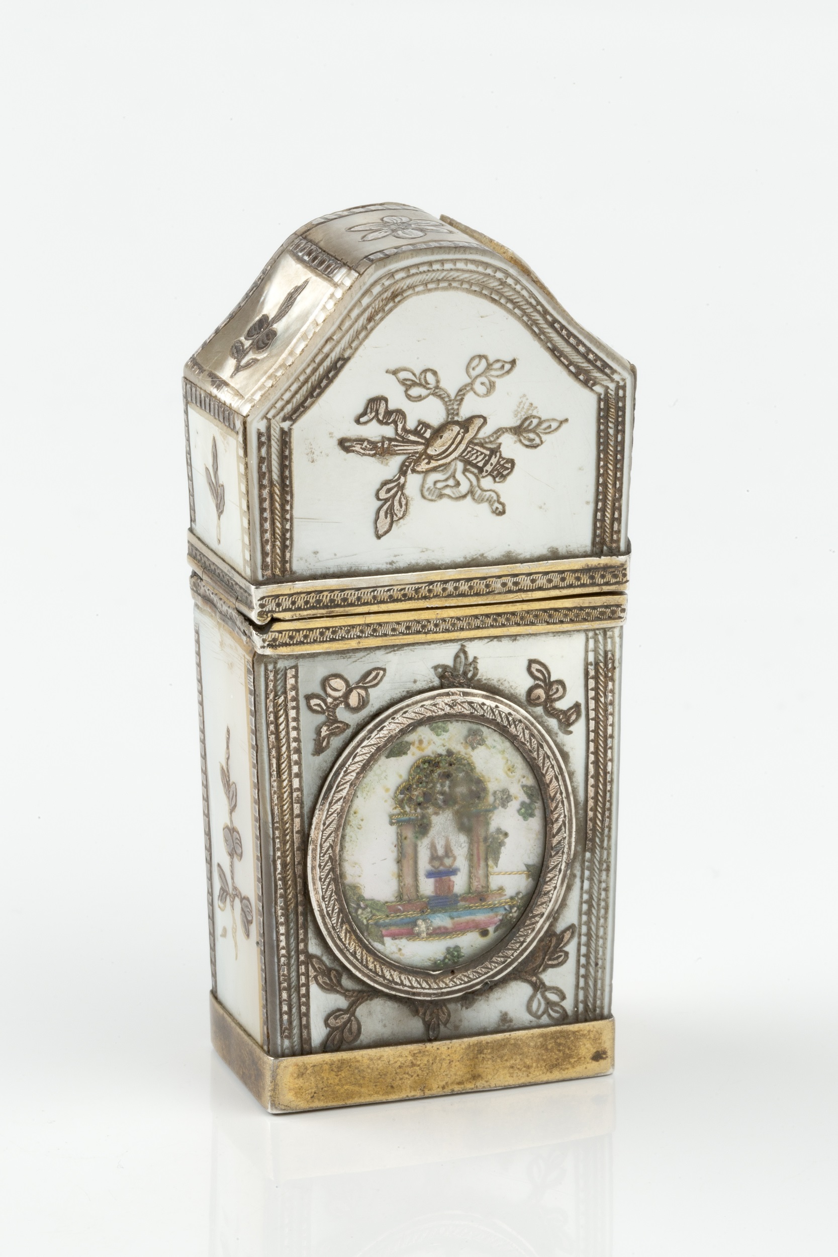 An 18th century French silver mounted mother o'pearl scent bottle etui, of rectangular form with - Image 3 of 3