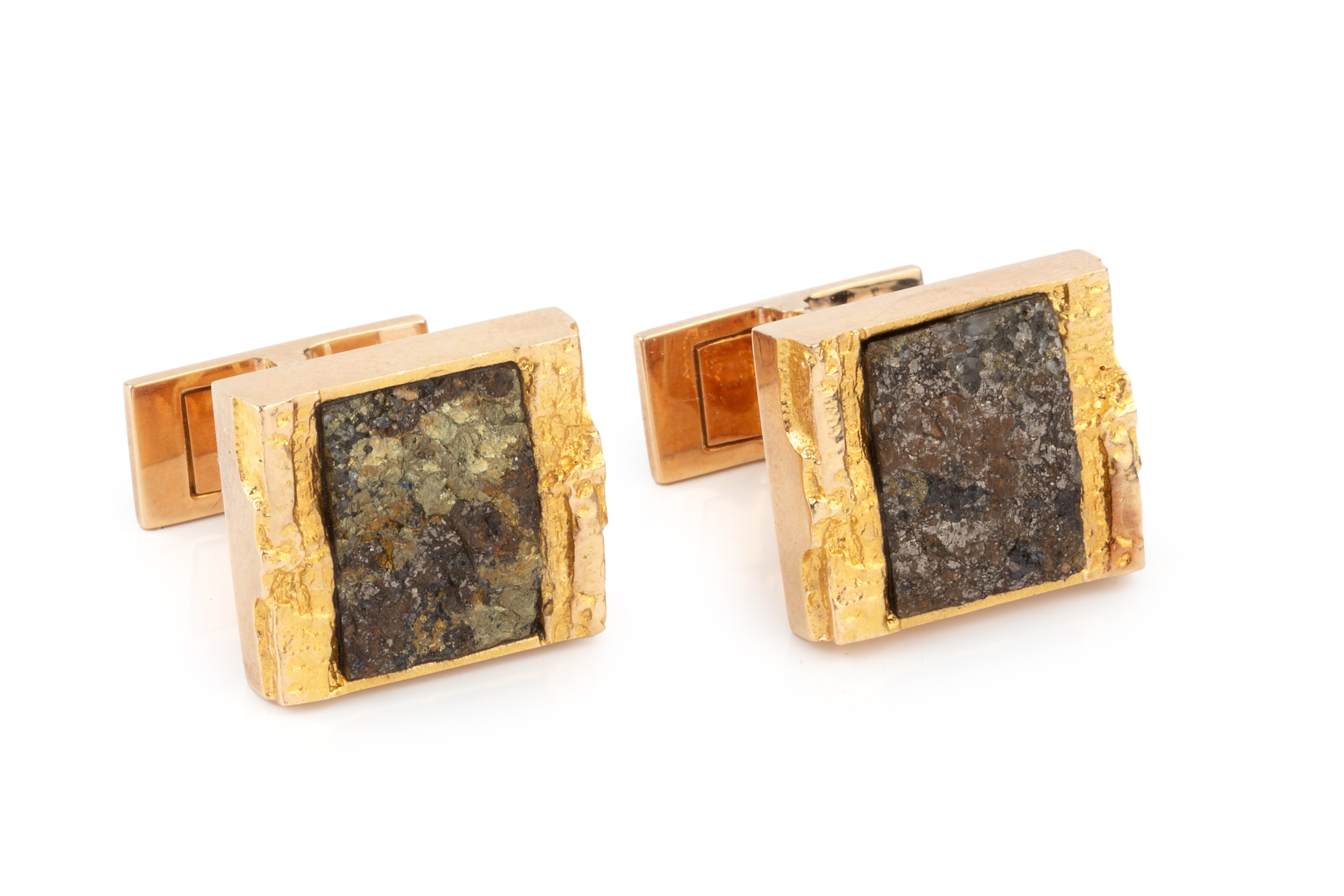 A pair of 14k gold Lapponia modernist cufflinks, in the manner of Bjorn Weckström, the textured