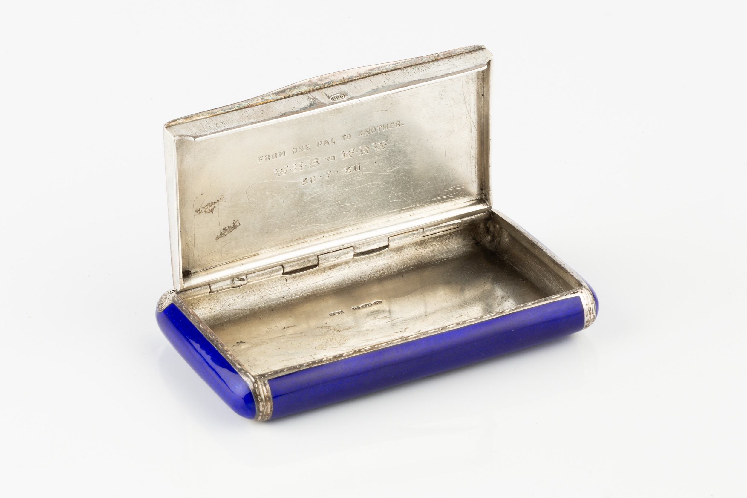 A Continental silver and enamel snuff box, of rectangular form with rounded edges and corners, and - Image 3 of 3