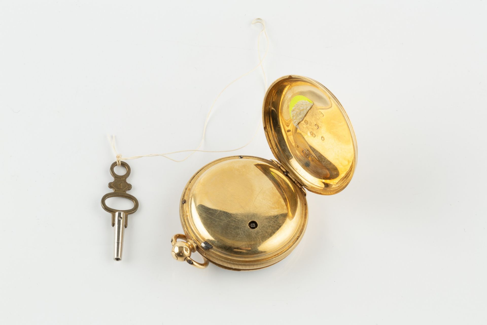 A Victorian 18ct gold open face pocket watch, the white enamel Roman dial with seconds subsidiary - Bild 2 aus 5