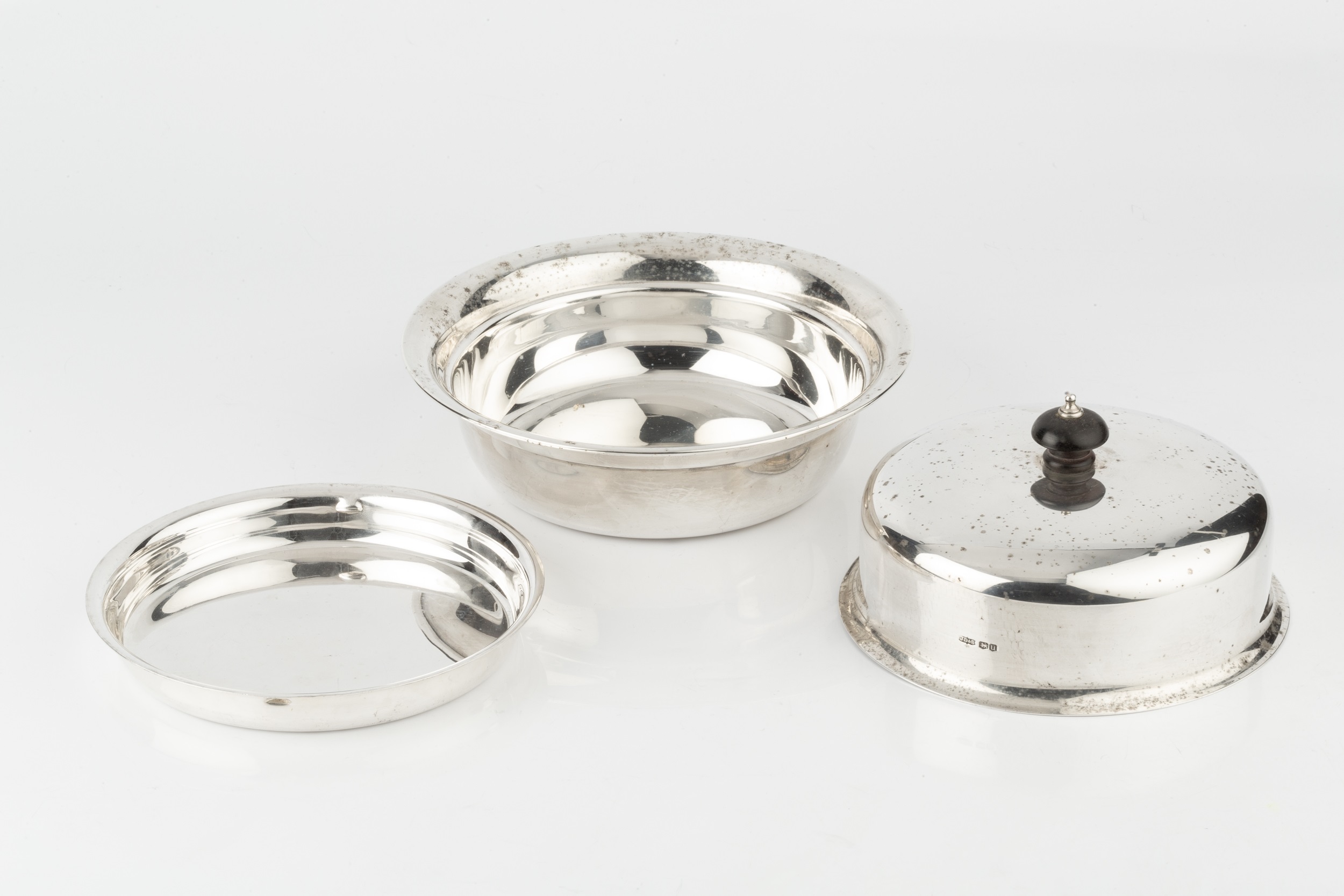 A George VI silver muffin dish and cover, with liner, the cover with ebonised finial by James - Image 2 of 2