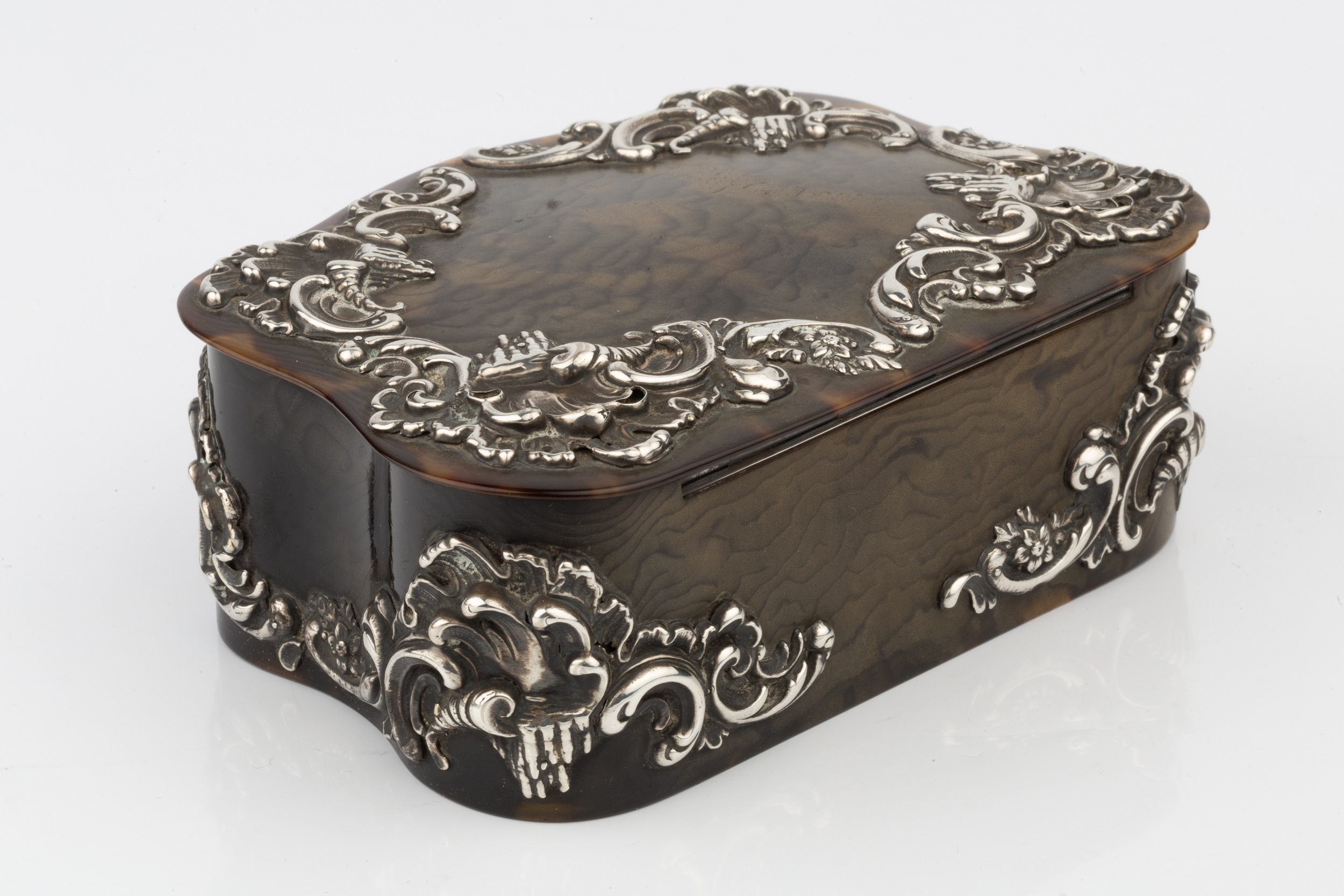 A late Victorian silver mounted tortoiseshell trinket box, of serpentine shaped outline and having - Image 3 of 3