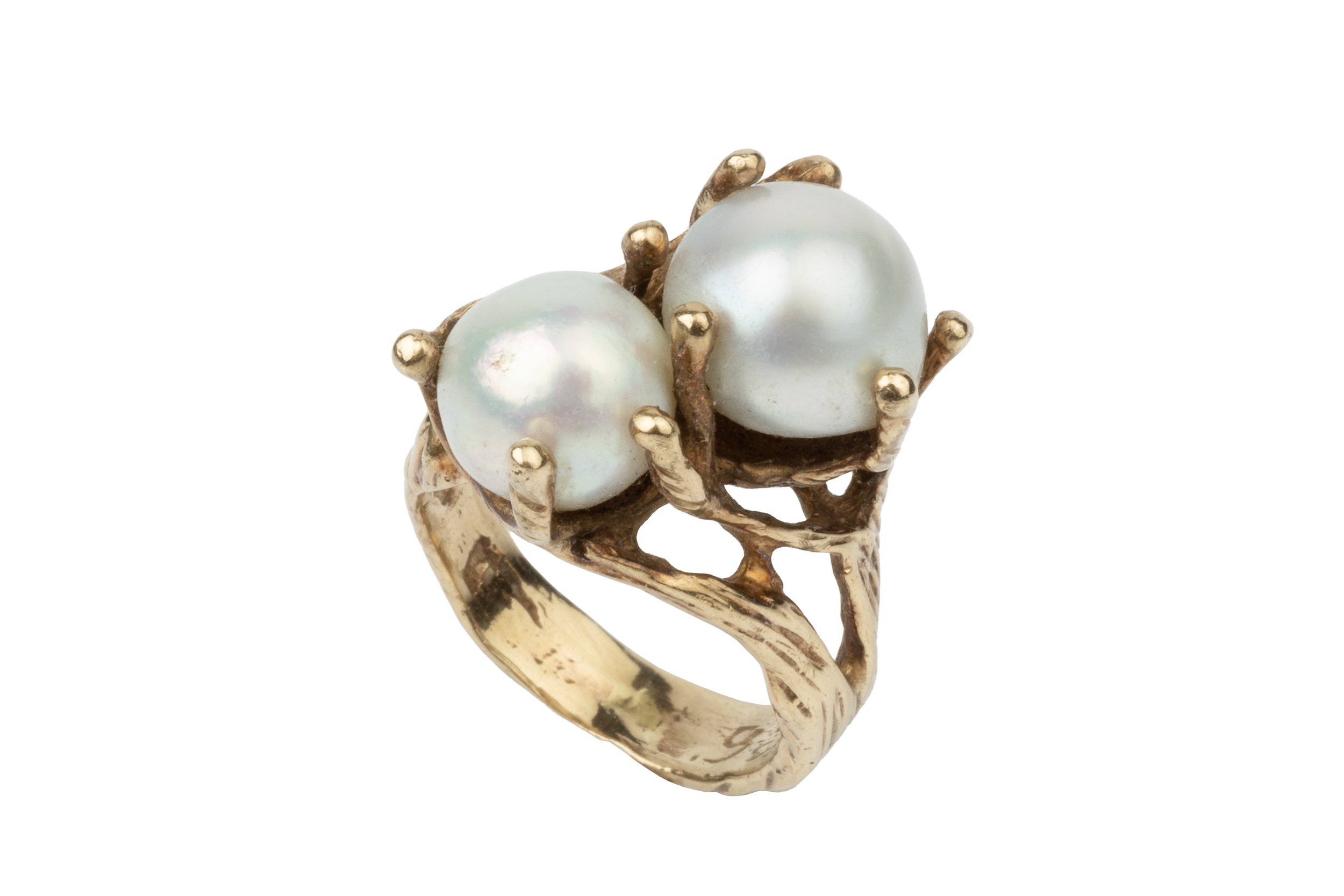 A pearl crossover dress ring, the yellow precious metal mount of textured seaweed form (pearls