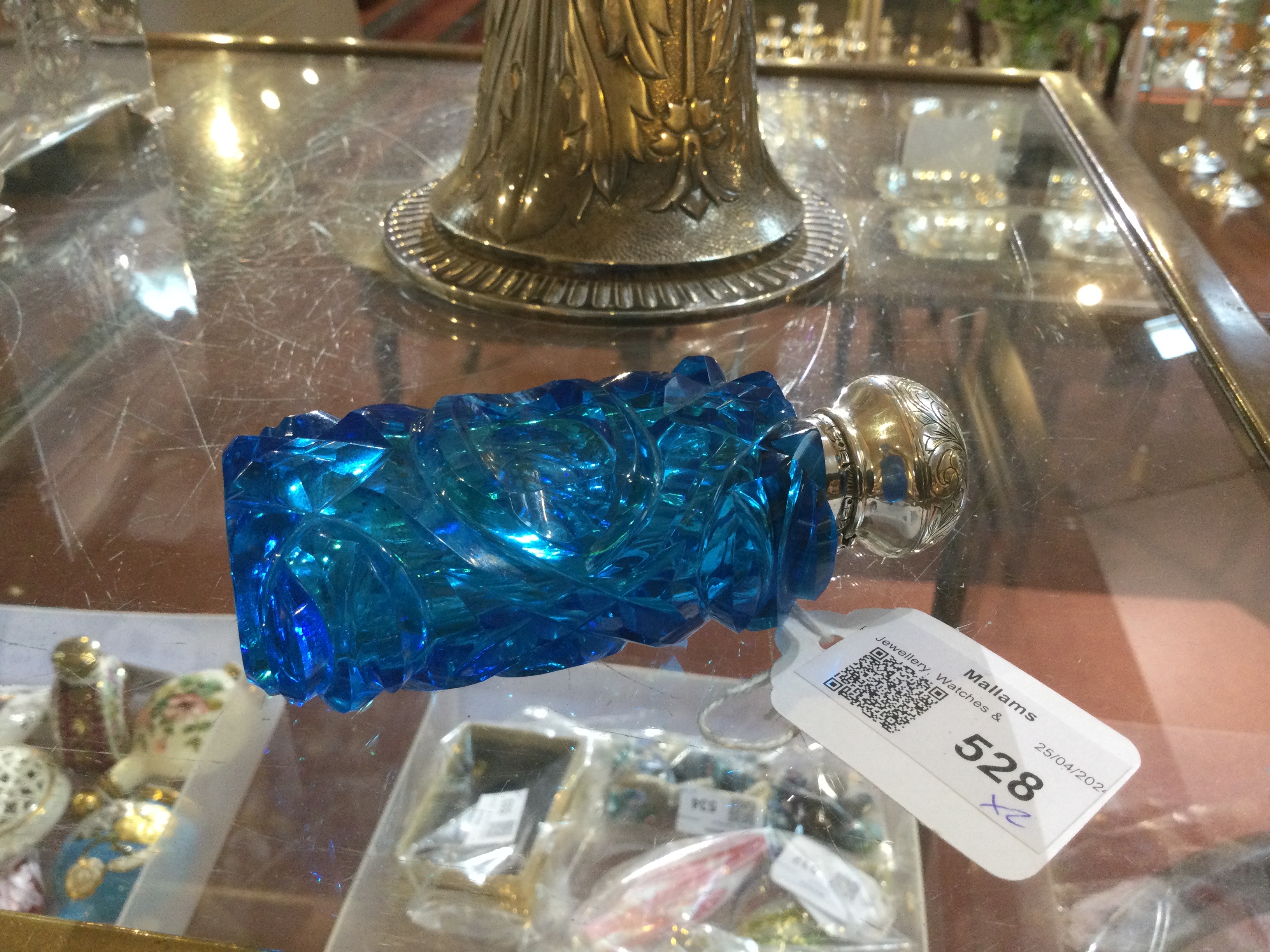 A 19th century French blue glass scent bottle, of moon flask form, having bands of hobnail and slice - Image 6 of 10