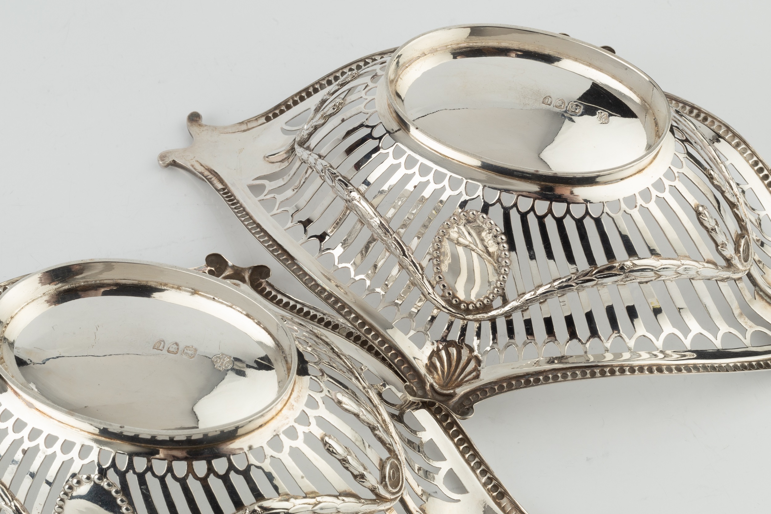 A pair of late Victorian silver sweetmeat baskets, of shaped oval form, having beaded borders with - Image 2 of 3