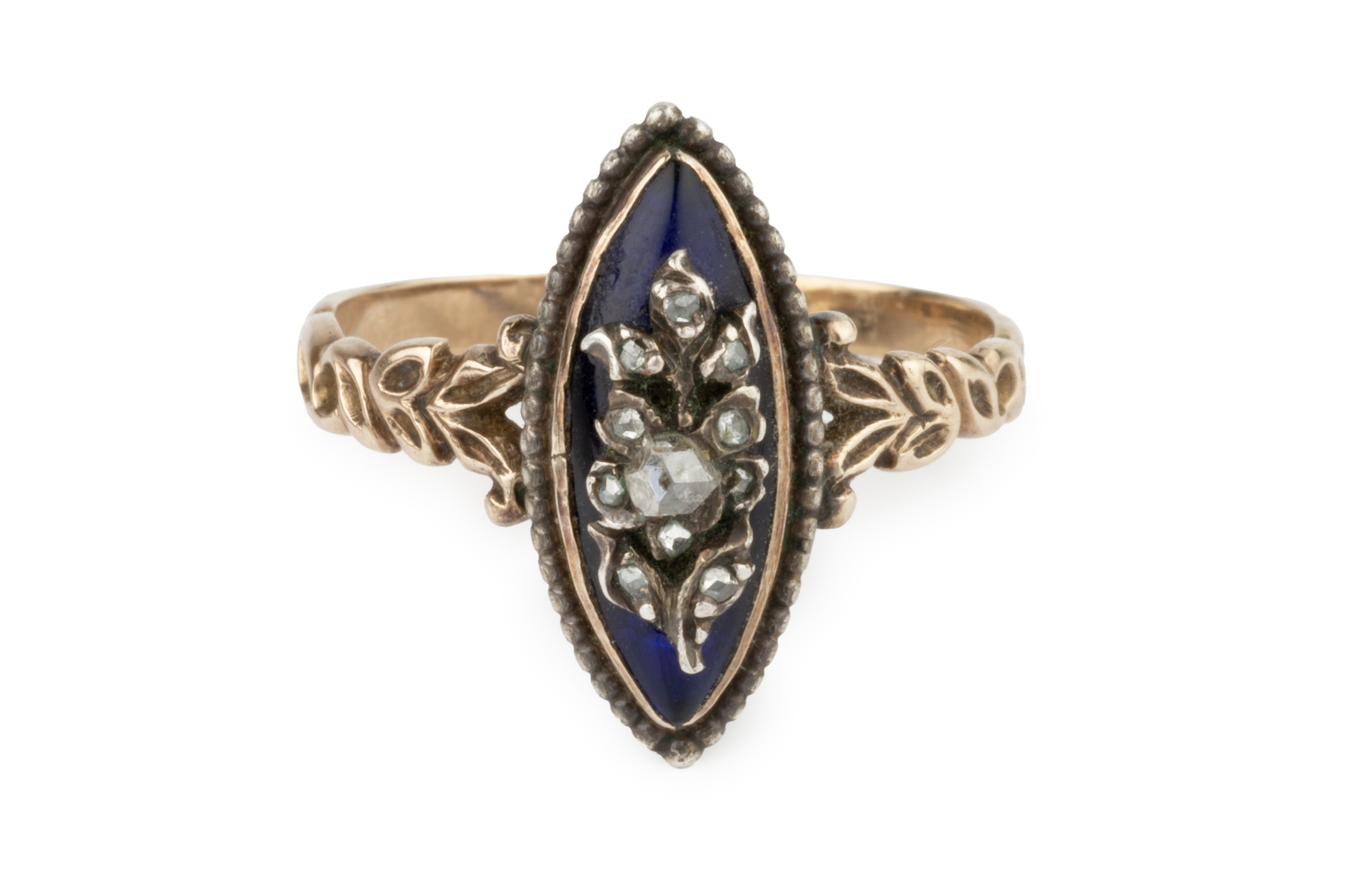 A Georgian diamond and enamel memorial ring, the navette shaped blue enamel panel set with a rose- - Bild 2 aus 4