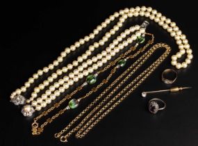 A collection of jewellery