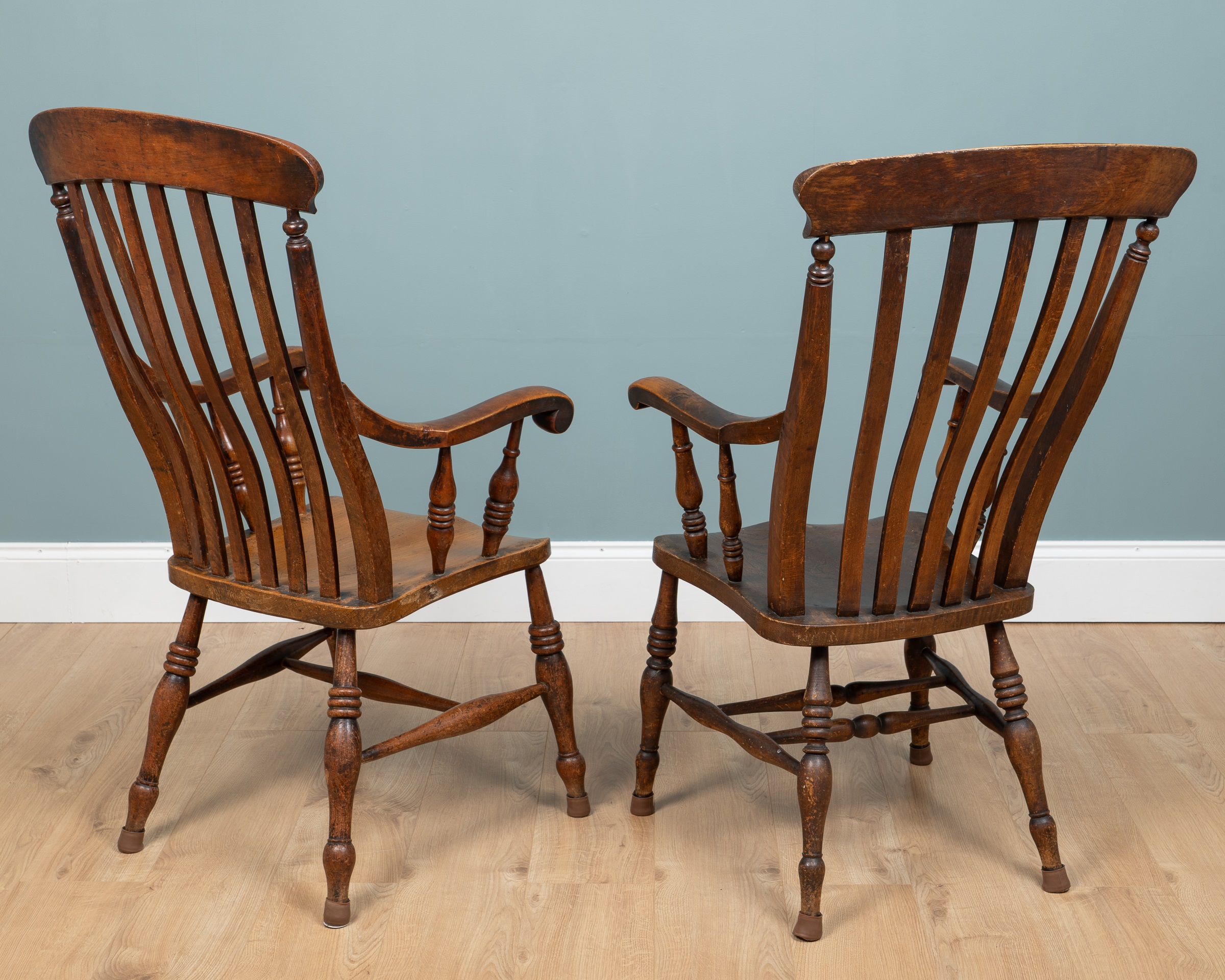 Two similar lath-back Windsor armchairs - Image 3 of 3