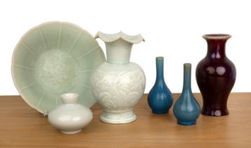 Group of porcelain Chinese, 19th/20th Century to include an incised celadon bowl, 20.5cm diameter, a