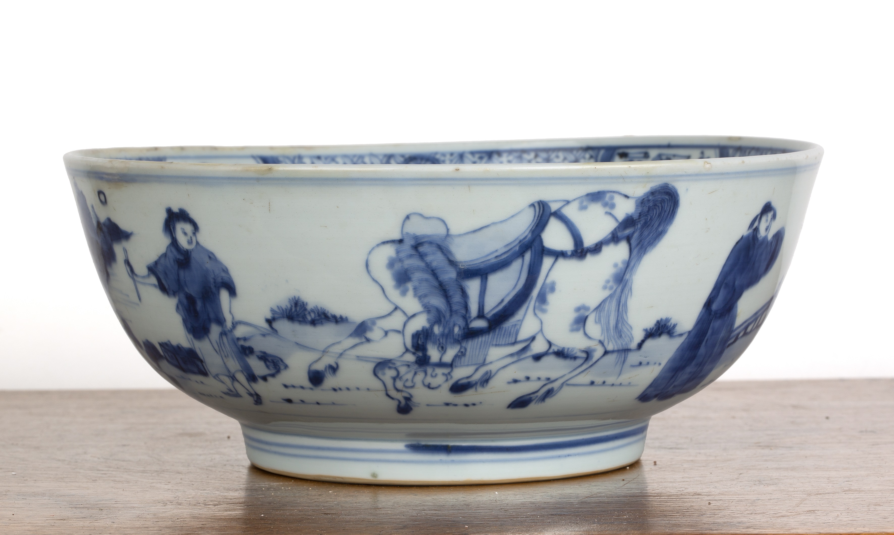 Blue and white circular bowl Chinese, 18th Century painted with travellers and scholars, 25.2cm - Image 5 of 6