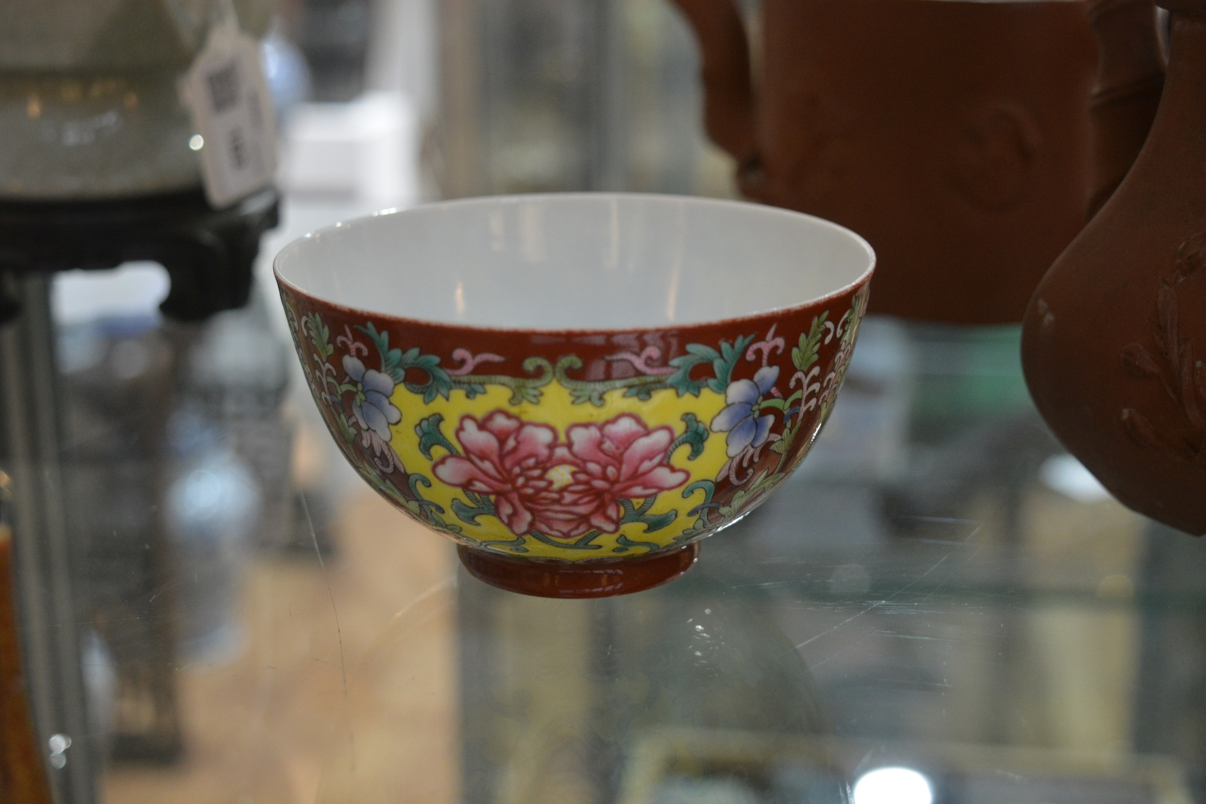 Polychrome enamelled porcelain bowl Chinese, 19th/20th Century painted with peonies and trailing - Image 8 of 12