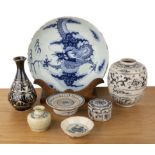 Collection of porcelain Chinese and Vietnamese, 15th-20th Century including a shallow dragon