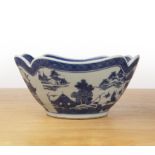 Export blue and white porcelain square bowl Chinese, circa 1800 painted with a central pavilion