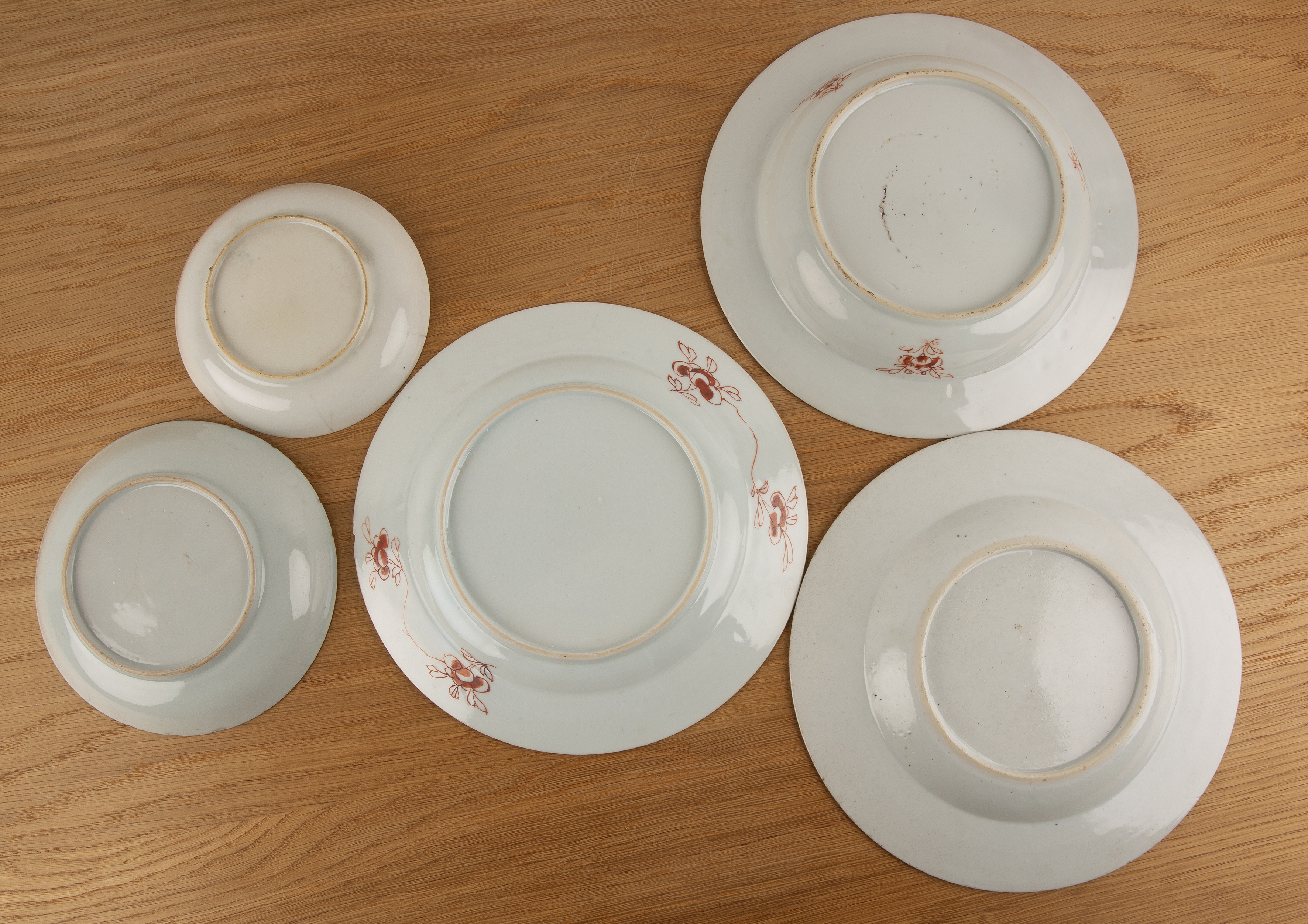 Group of porcelain Chinese, 18th/19th Century to include two famille rose plates, a similar bowl - Image 2 of 2