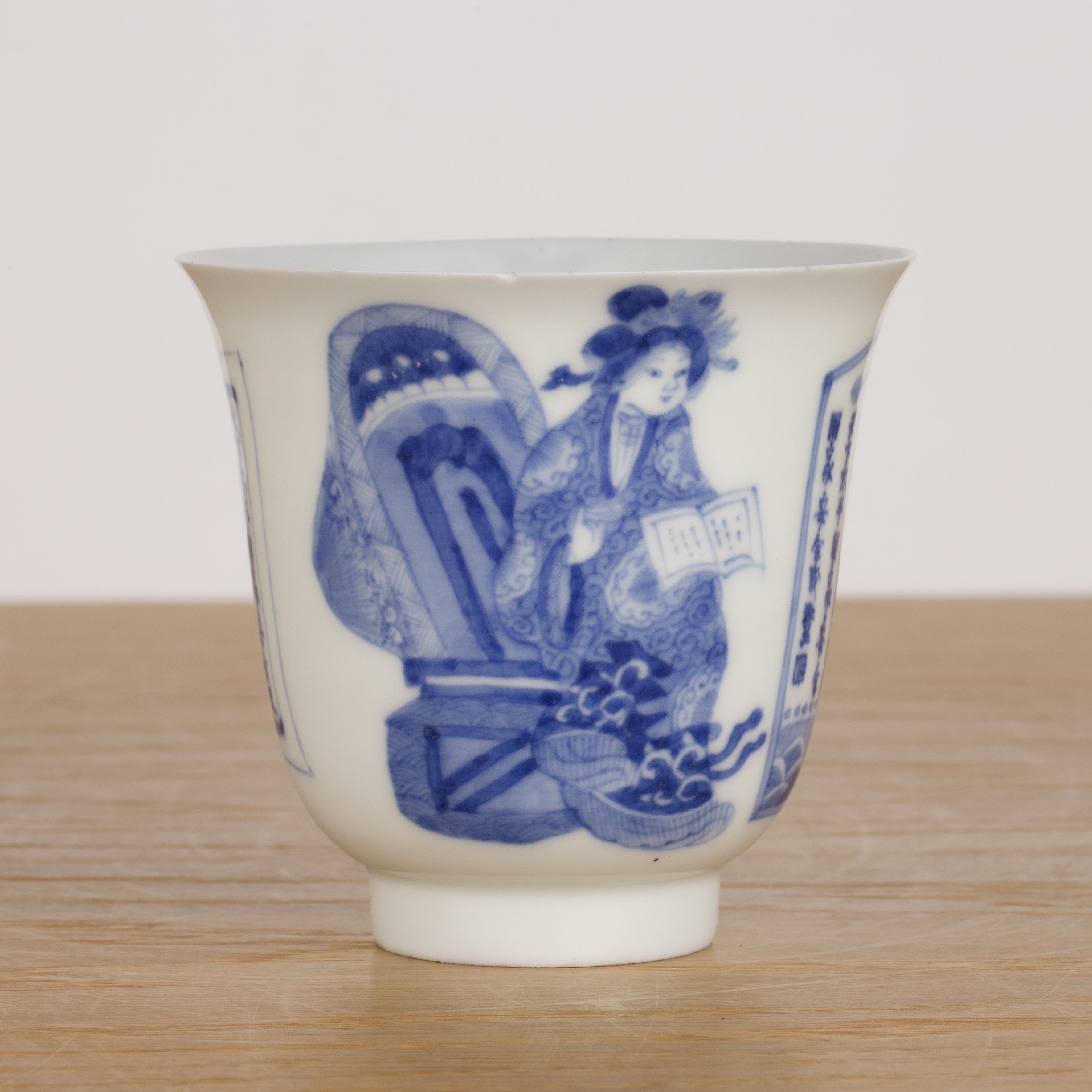 Blue and white porcelain beaker Chinese painted with a warrior and other figures, inscription and - Image 2 of 6