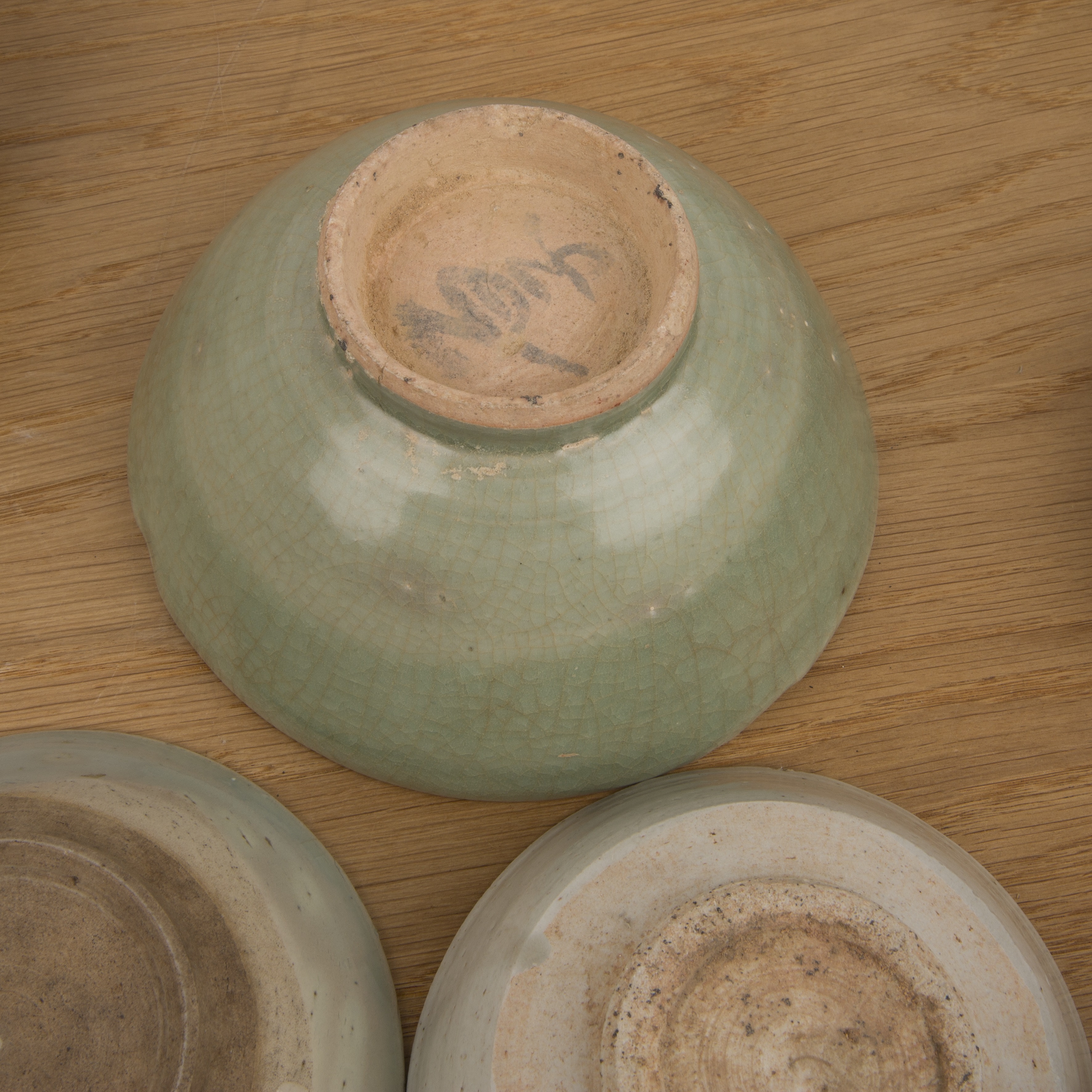Group of stoneware and porcelain pieces Chinese, Song dynasty and later including, celadon, - Image 3 of 6