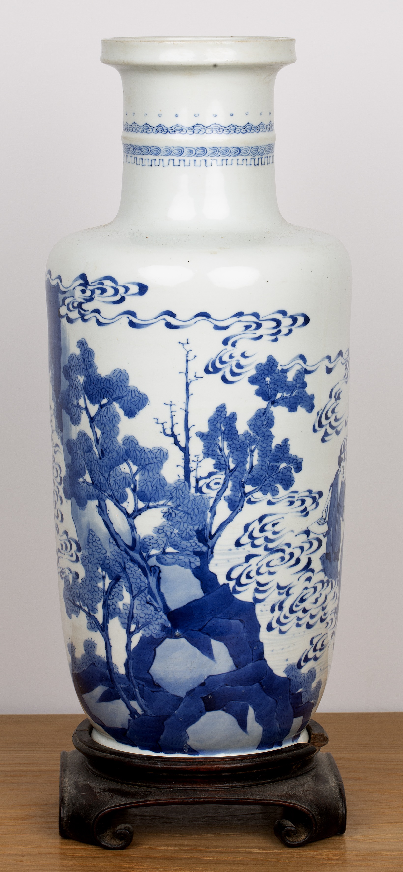 Blue and white porcelain rouleau vase Chinese, Kangxi painted with scholars, clouds, and figures - Image 4 of 33