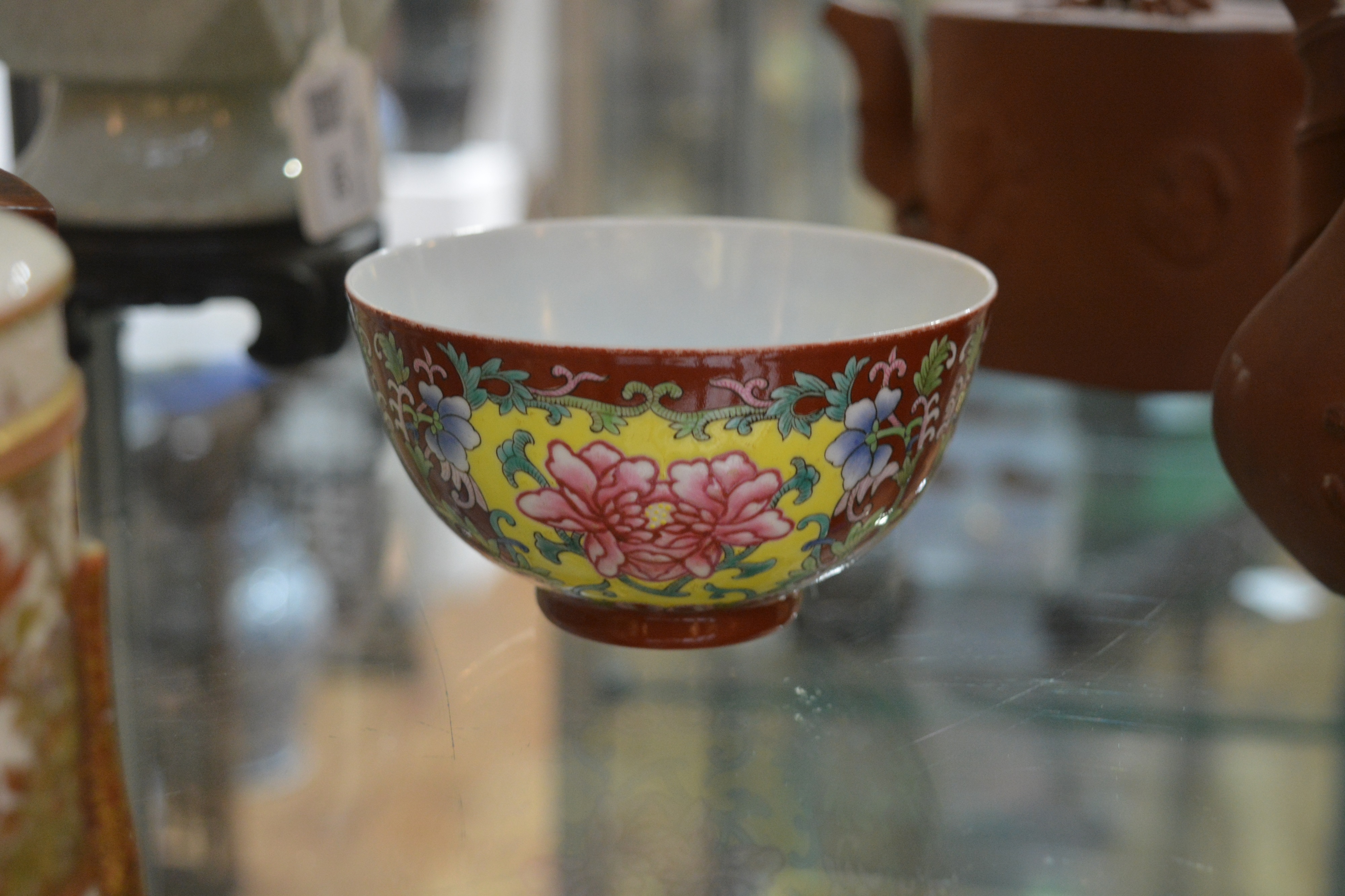 Polychrome enamelled porcelain bowl Chinese, 19th/20th Century painted with peonies and trailing - Image 10 of 12