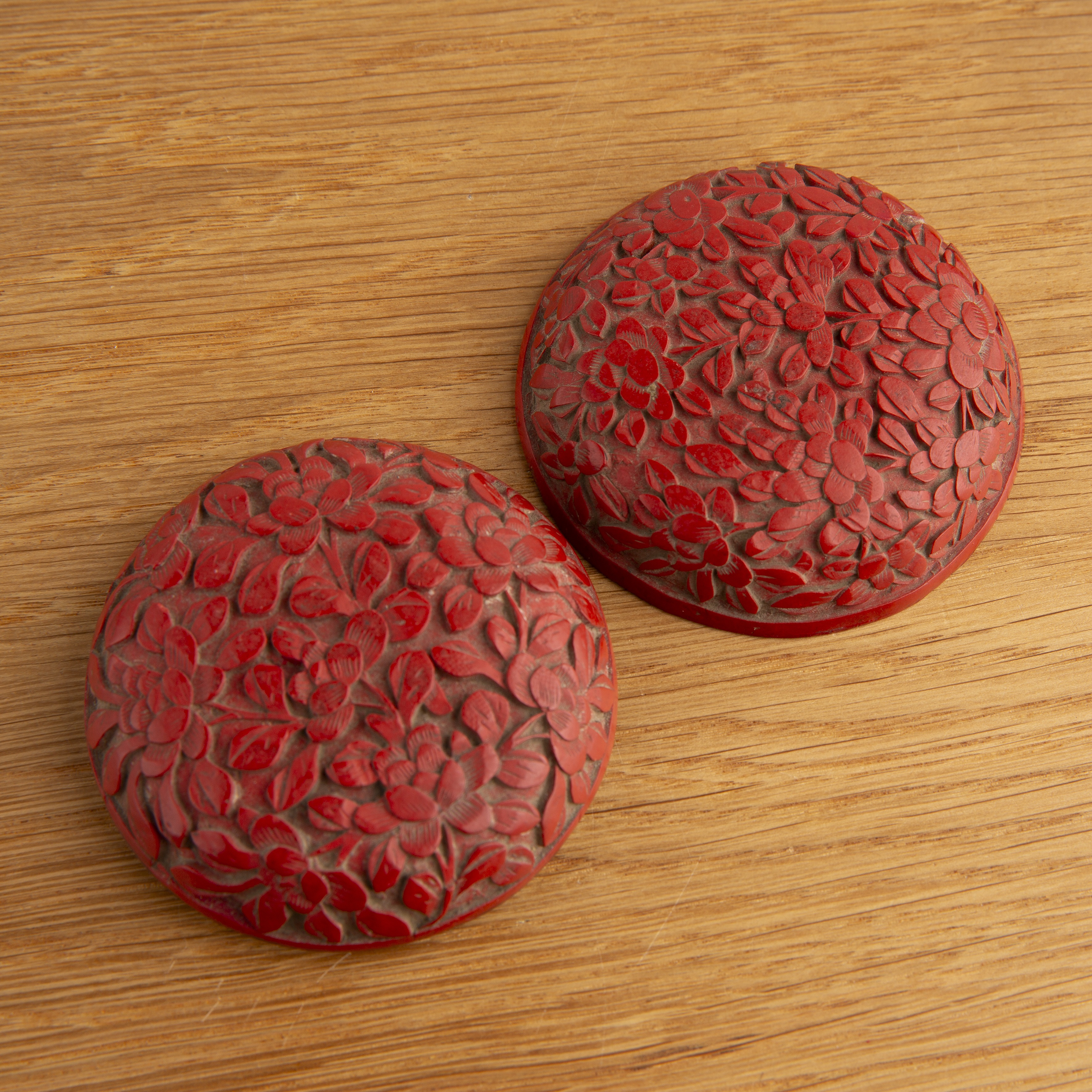 Cinnabar lacquer carved circular box and a jade pendant Chinese the pendant carved with a bird, - Image 5 of 5