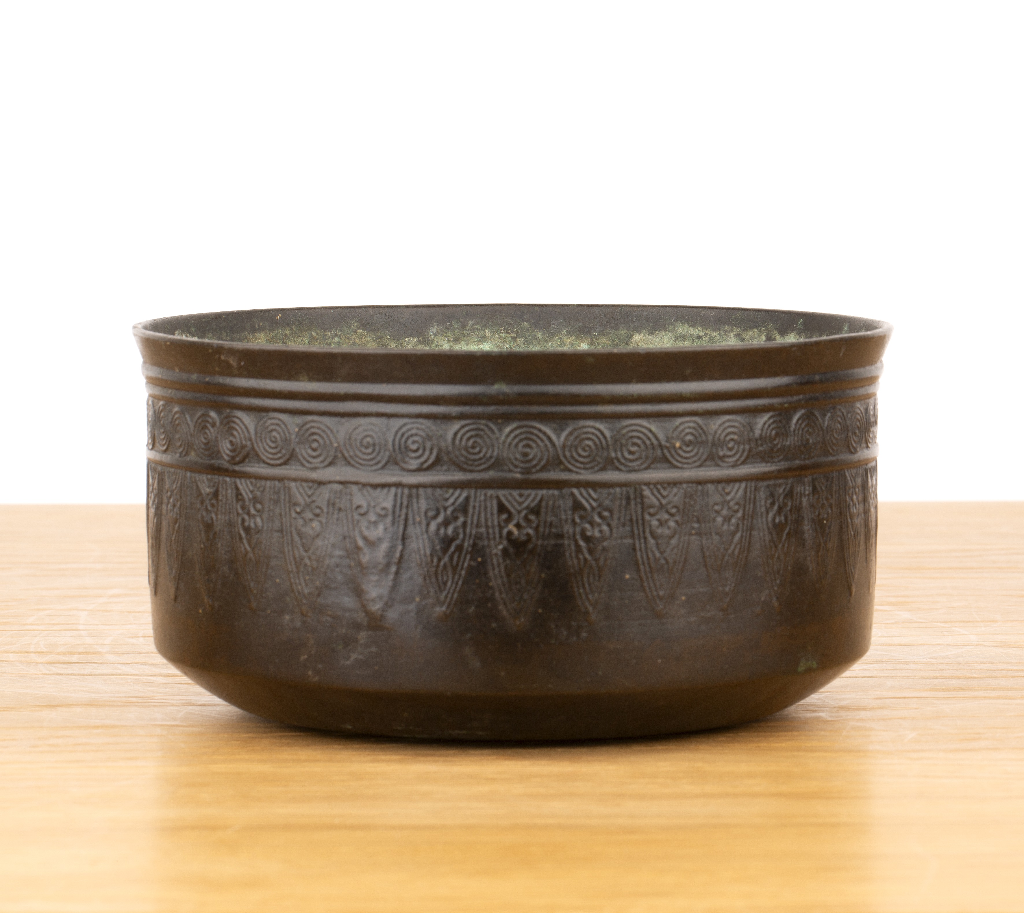 Bronze bowl Chinese, 17th/18th Century having a band of palmettes beneath a running scroll border,