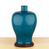 Turquoise porcelain Mei-ping shaped vase Chinese, Guangxu (1875-1908) with a blue six-character