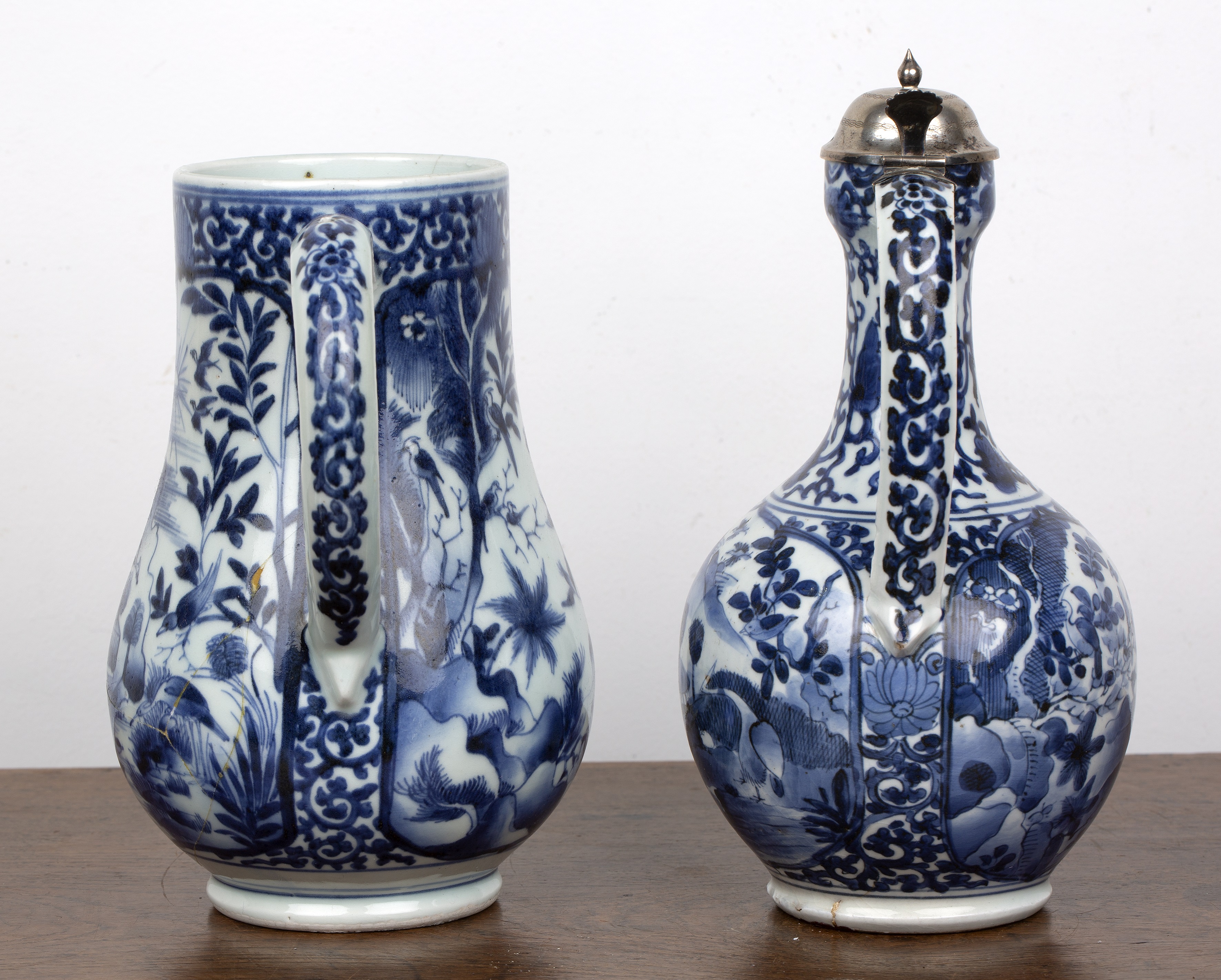 Blue and white porcelain Arita and a tankard Japanese, circa 1700 both with panels of landscape - Bild 4 aus 6