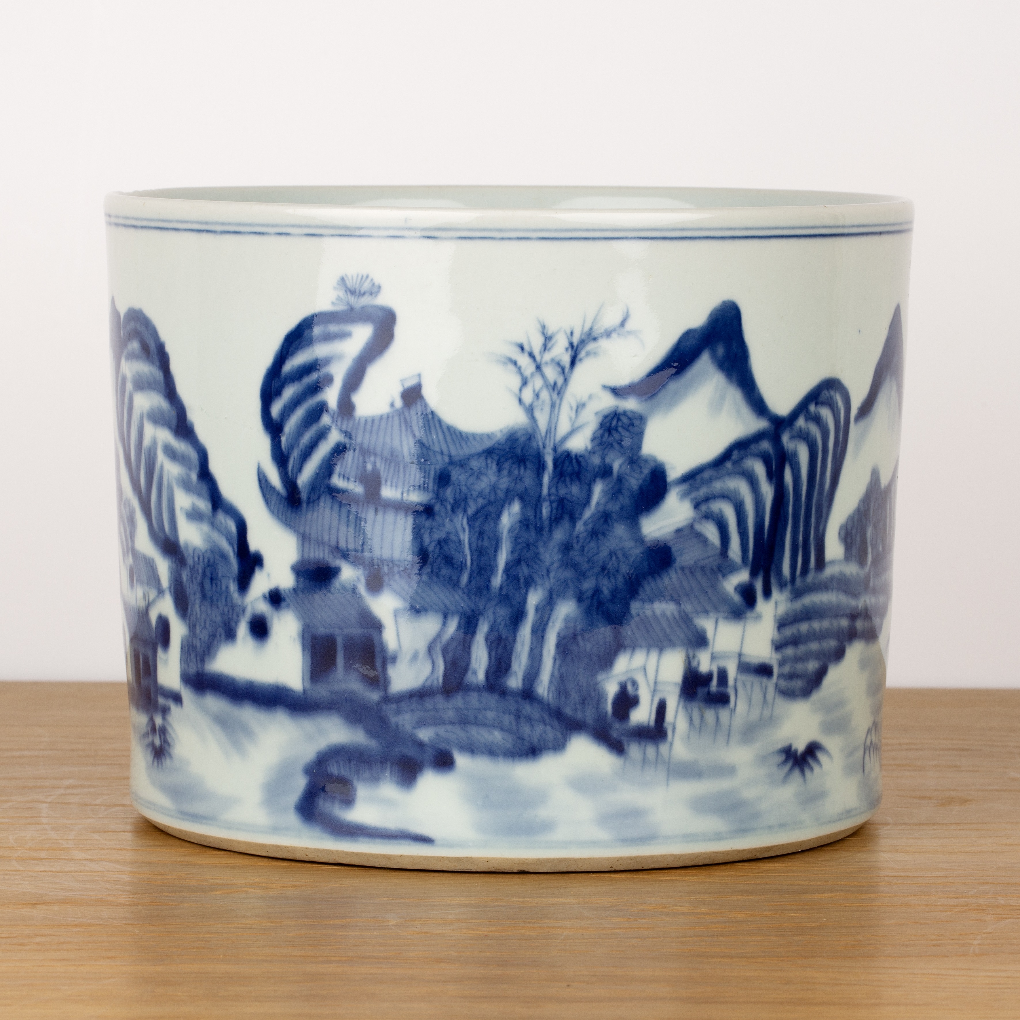 Large blue and white porcelain brush pot Chinese, 19th/20th Century painted with an extensive - Image 2 of 5