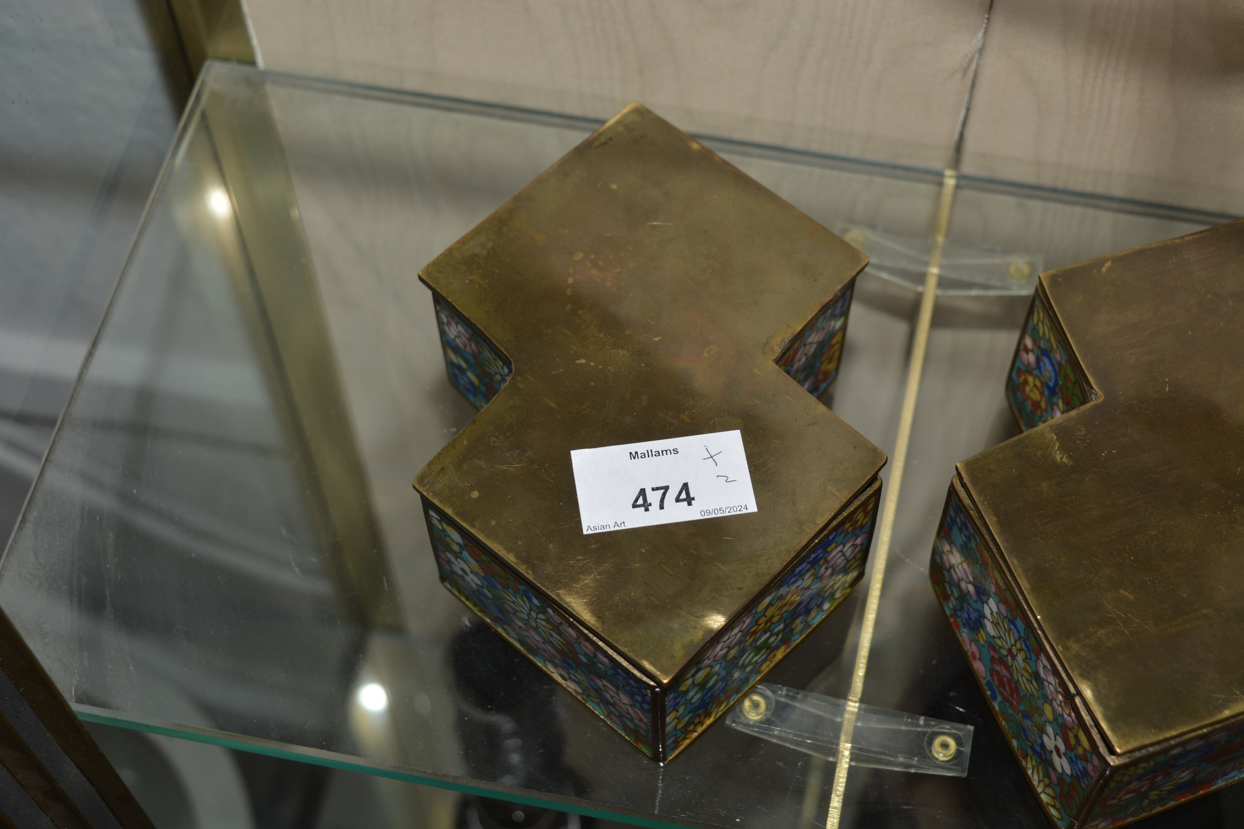 Pair of shaped blue ground cloisonne boxes Chinese, 19th Century each with bat and butterfly - Image 5 of 7