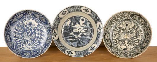 Three Swatow porcelain blue and white dishes Chinese, late Ming each with traditional bird and