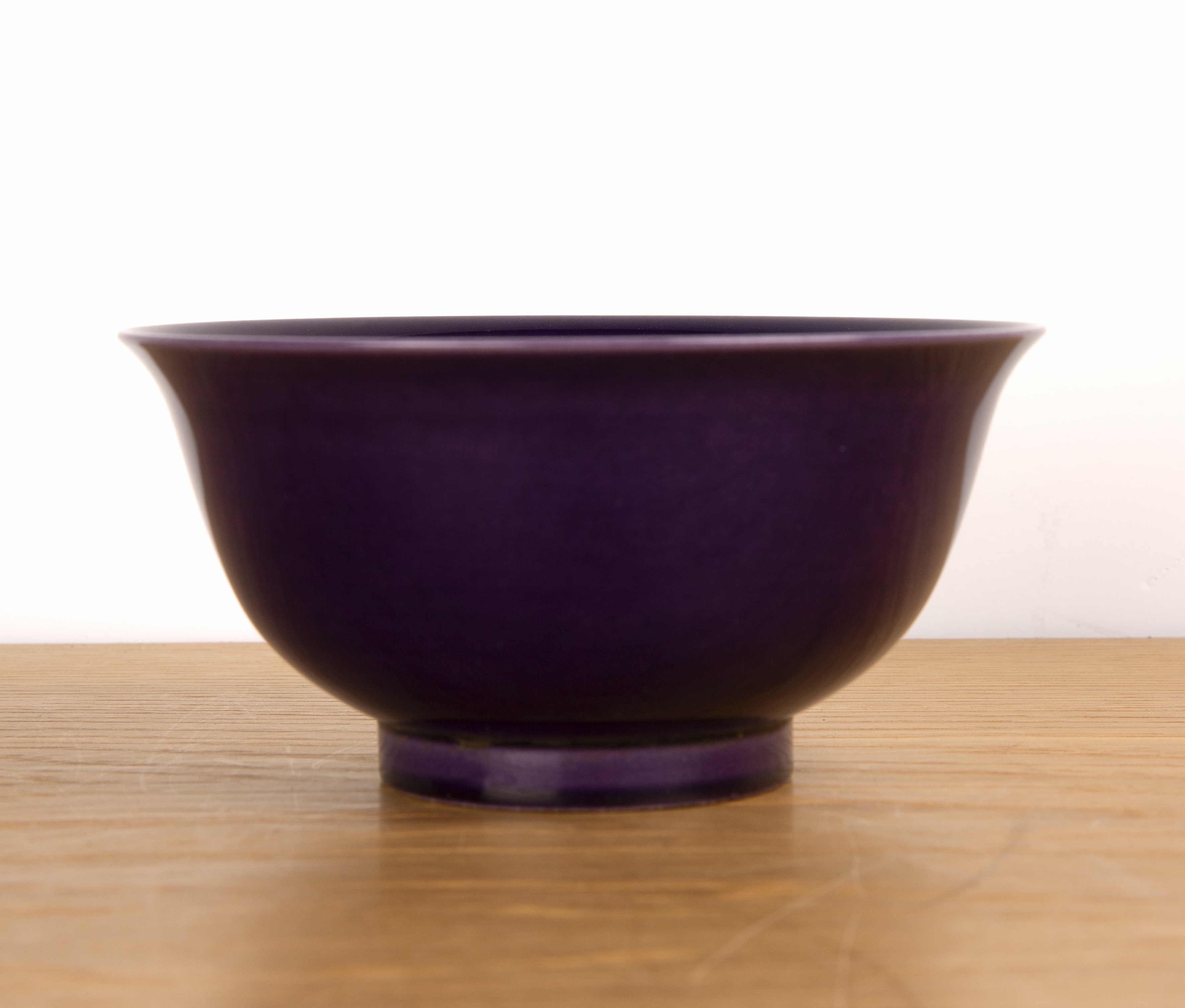 Monochrome cabbage glazed bowl Chinese of plain form, having an unglazed base and with a - Image 2 of 4