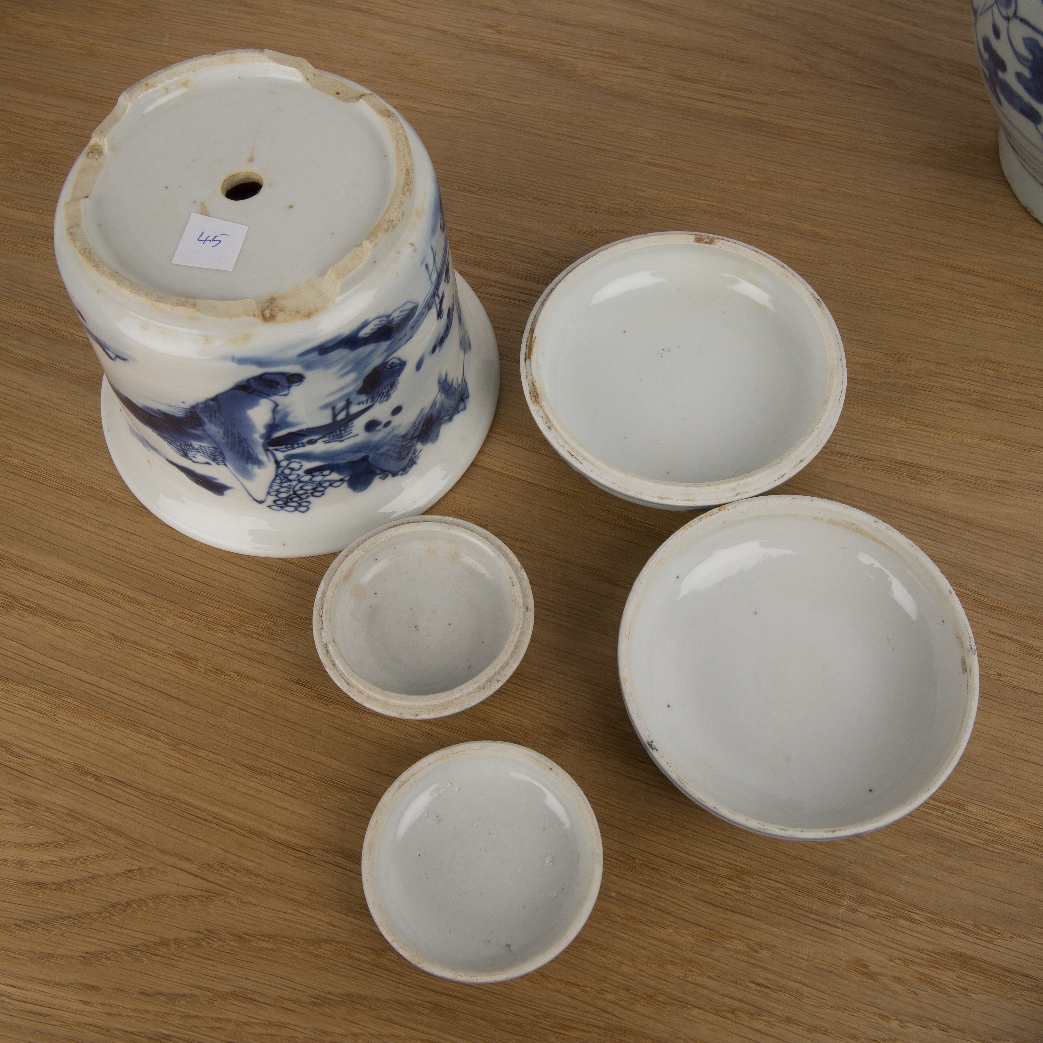 Group of blue and white porcelain Chinese, Ming and later including two jars, 18cm and 14cm, two ink - Image 4 of 8