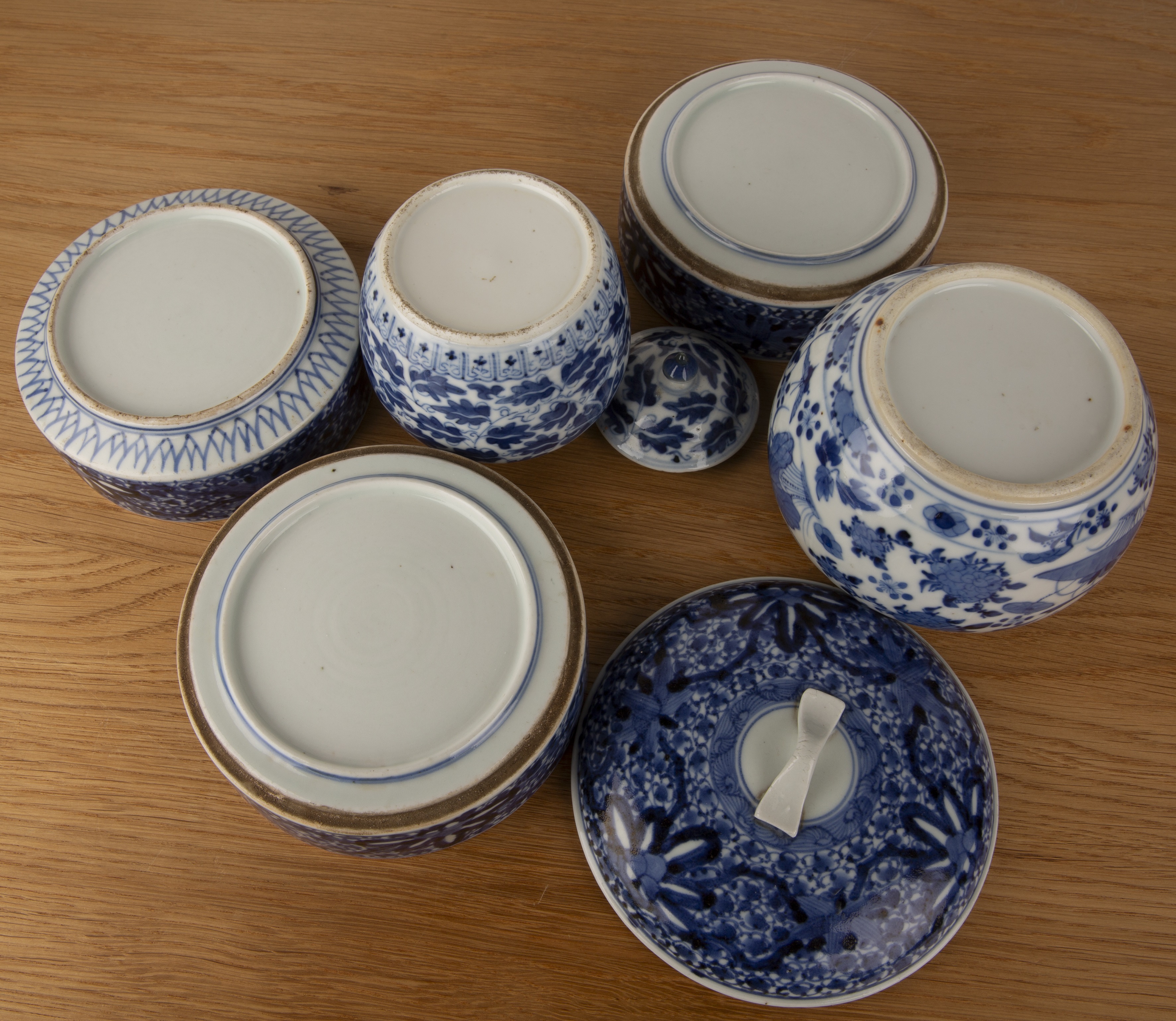 Three pieces of blue and white porcelain Chinese and Japanese, 19th Century including a small - Image 4 of 4