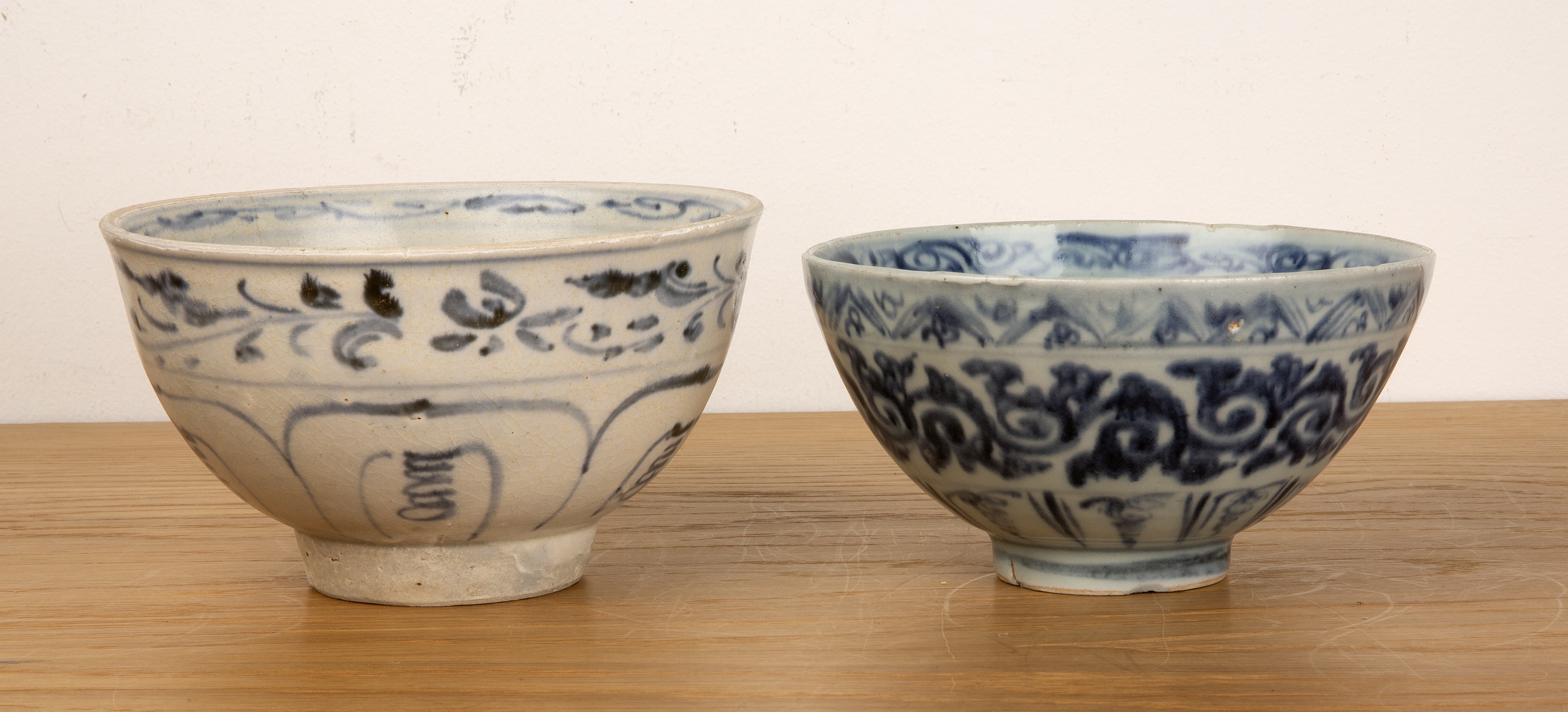 Group of four blue and white bowls Chinese, 16th Century to include a Makara pattern bowl, 15cm, a - Image 3 of 11