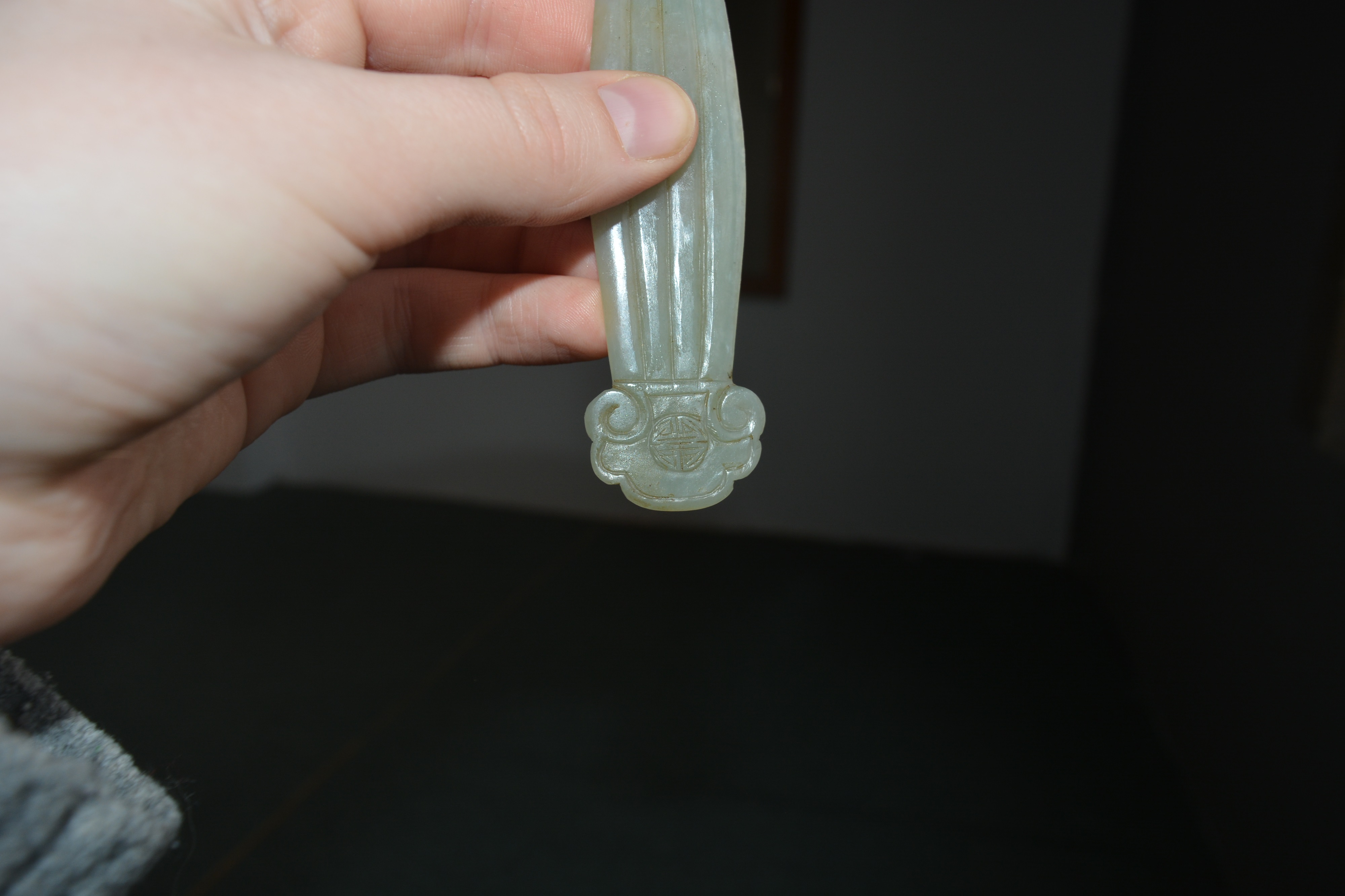 Group of three jade pieces Chinese, 19th/20th Century including a model sceptre with a carved ruyi - Image 10 of 19