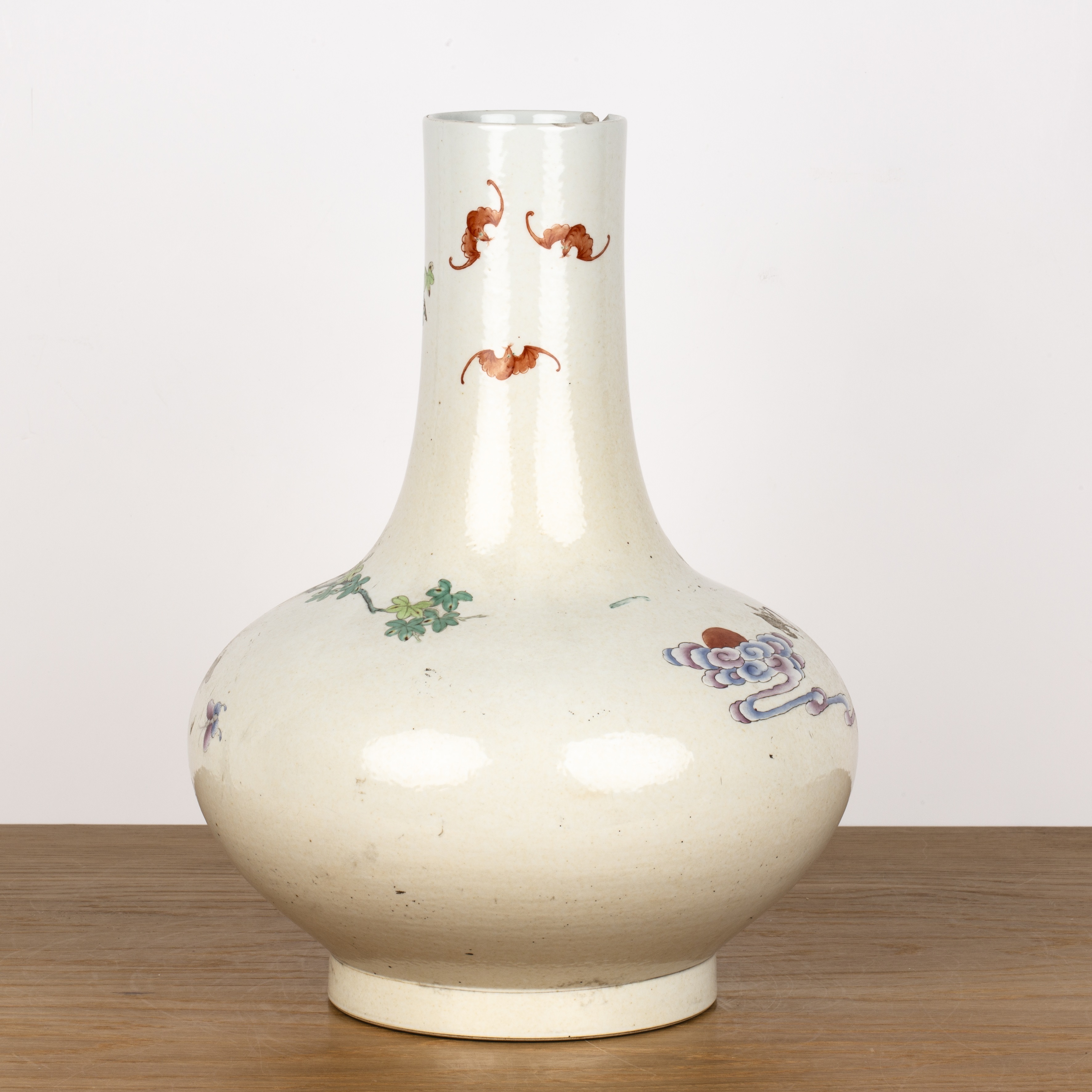 Enamelled porcelain bottle vase Chinese, Xuantong period painted with auspicious herons perched in a - Image 2 of 20