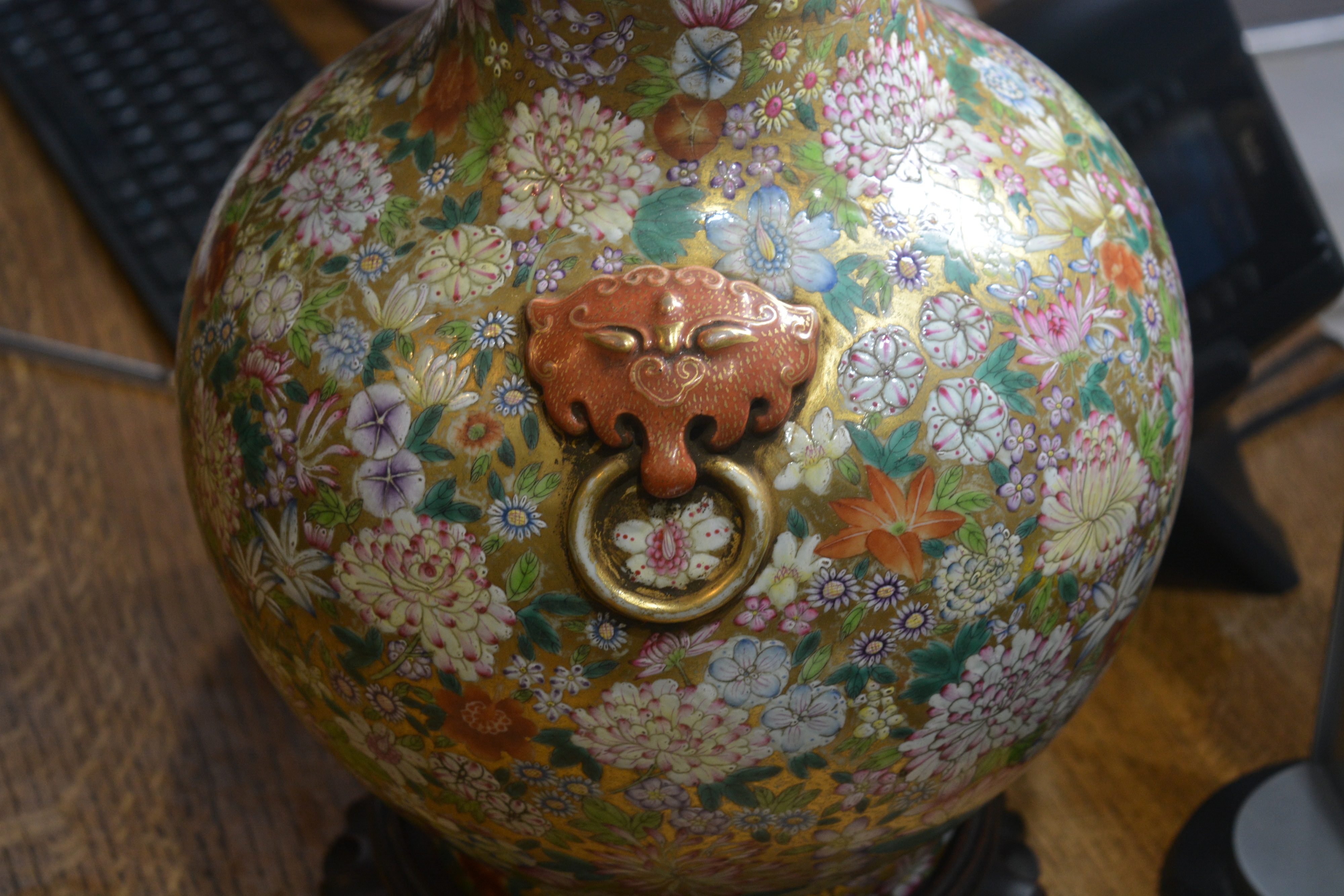 Millefleur porcelain vase and stand Chinese, circa 1900 with raised ruyi and ring handles. The - Image 7 of 10