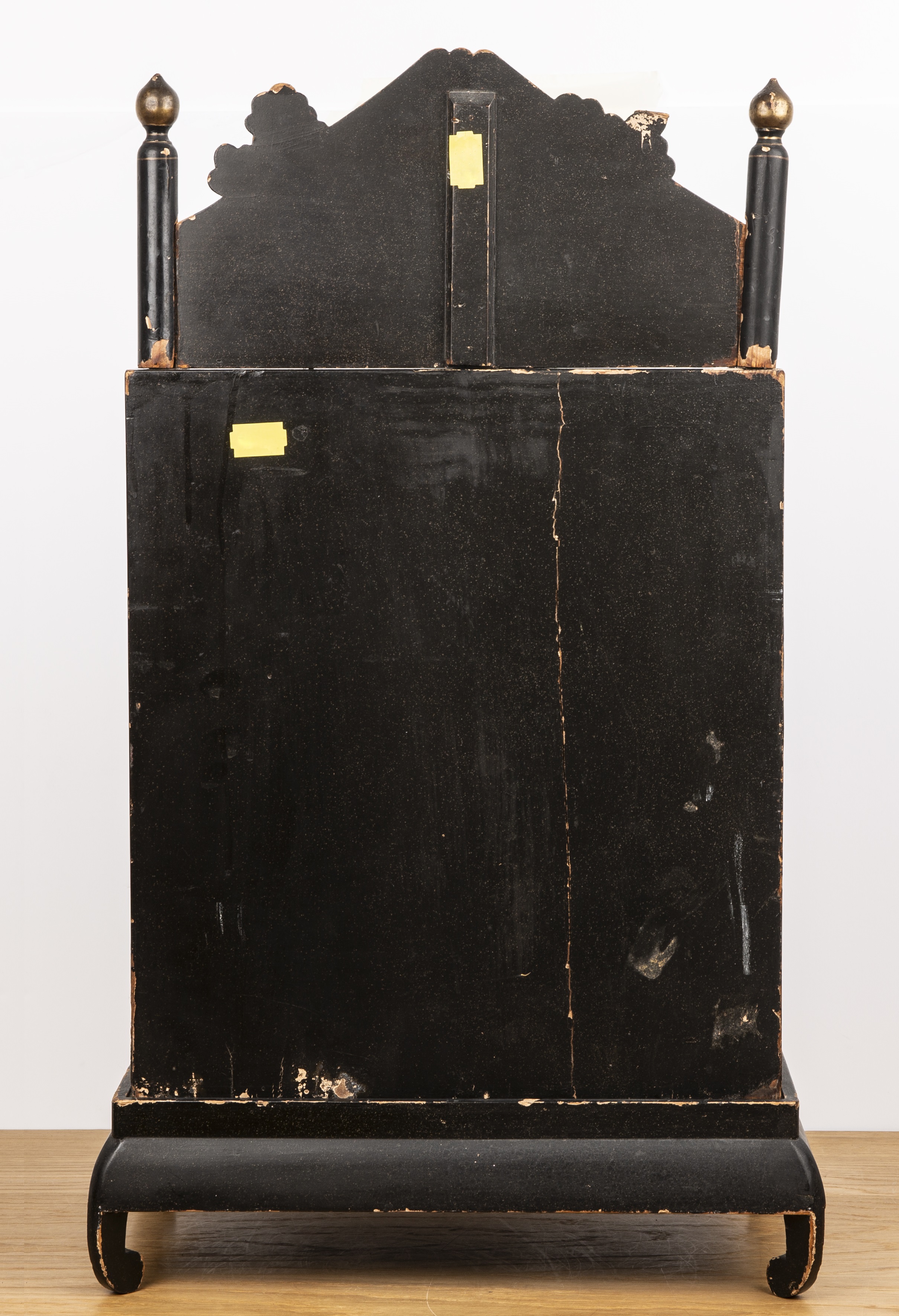 Black lacquer cabinet on stand Japanese the piece with two central doors, the doors opening to - Image 5 of 5
