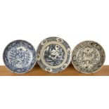 Three Swatow porcelain blue and white dishes Chinese, late Ming each with traditional bird and