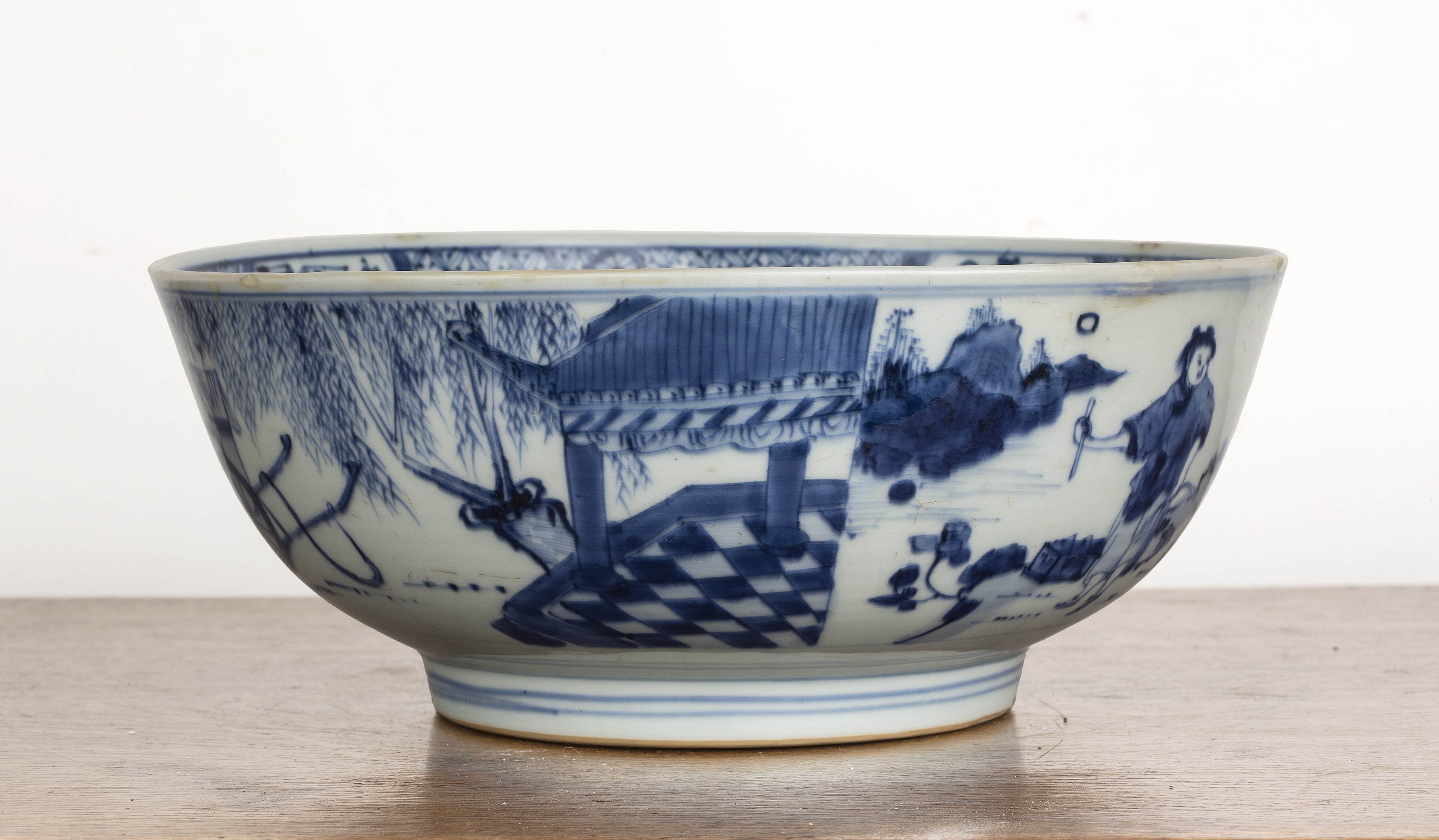 Blue and white circular bowl Chinese, 18th Century painted with travellers and scholars, 25.2cm - Image 4 of 6