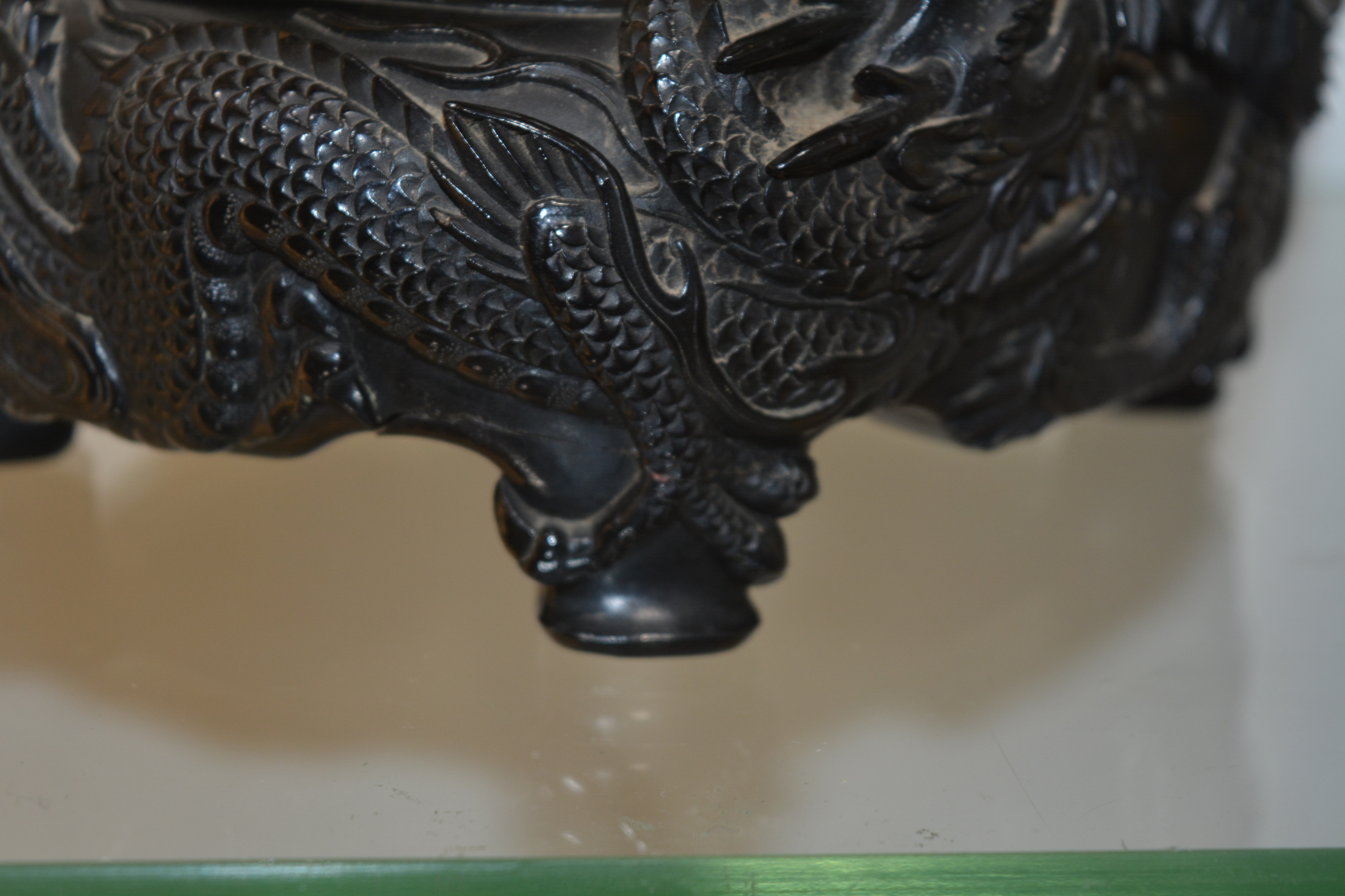 Metal and shakudo Kodansu cabinet on a dragon carved hardwood base Japanese, Meiji period in the - Bild 59 aus 61